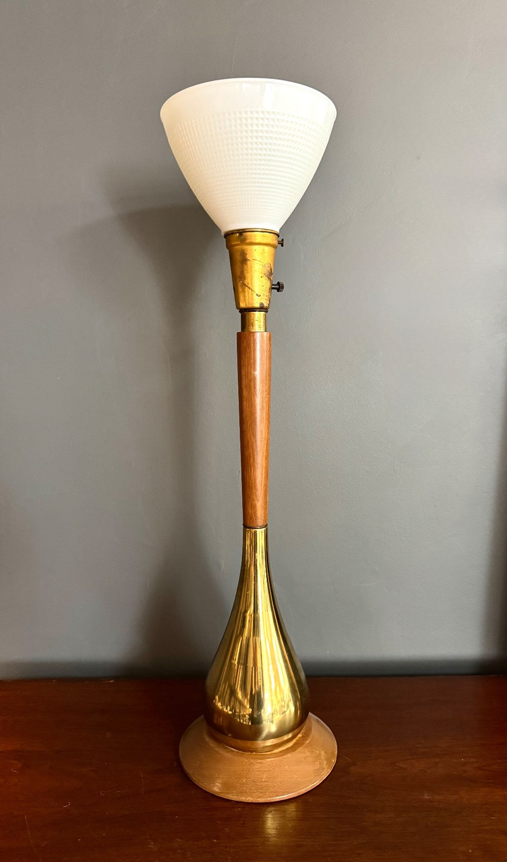 Vintage MCM Teak and Brass Teardrop Lamp|4712