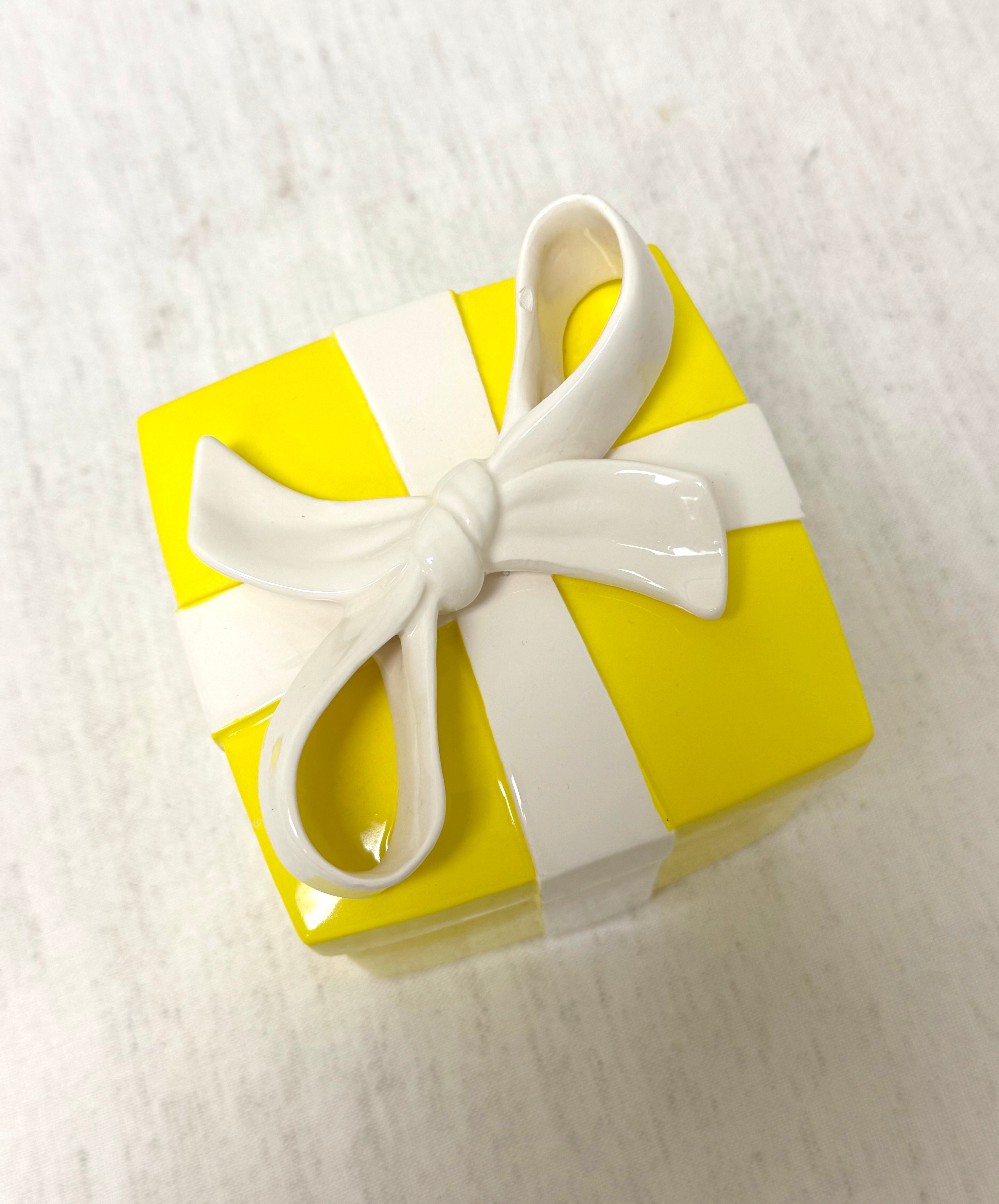 Vintage FITZ & FLOYD 6" Yellow Box with Bow