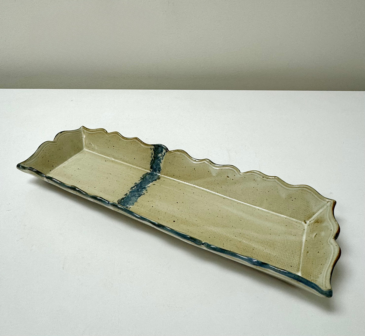 Beige & Blue Scalloped Stoneware Tray