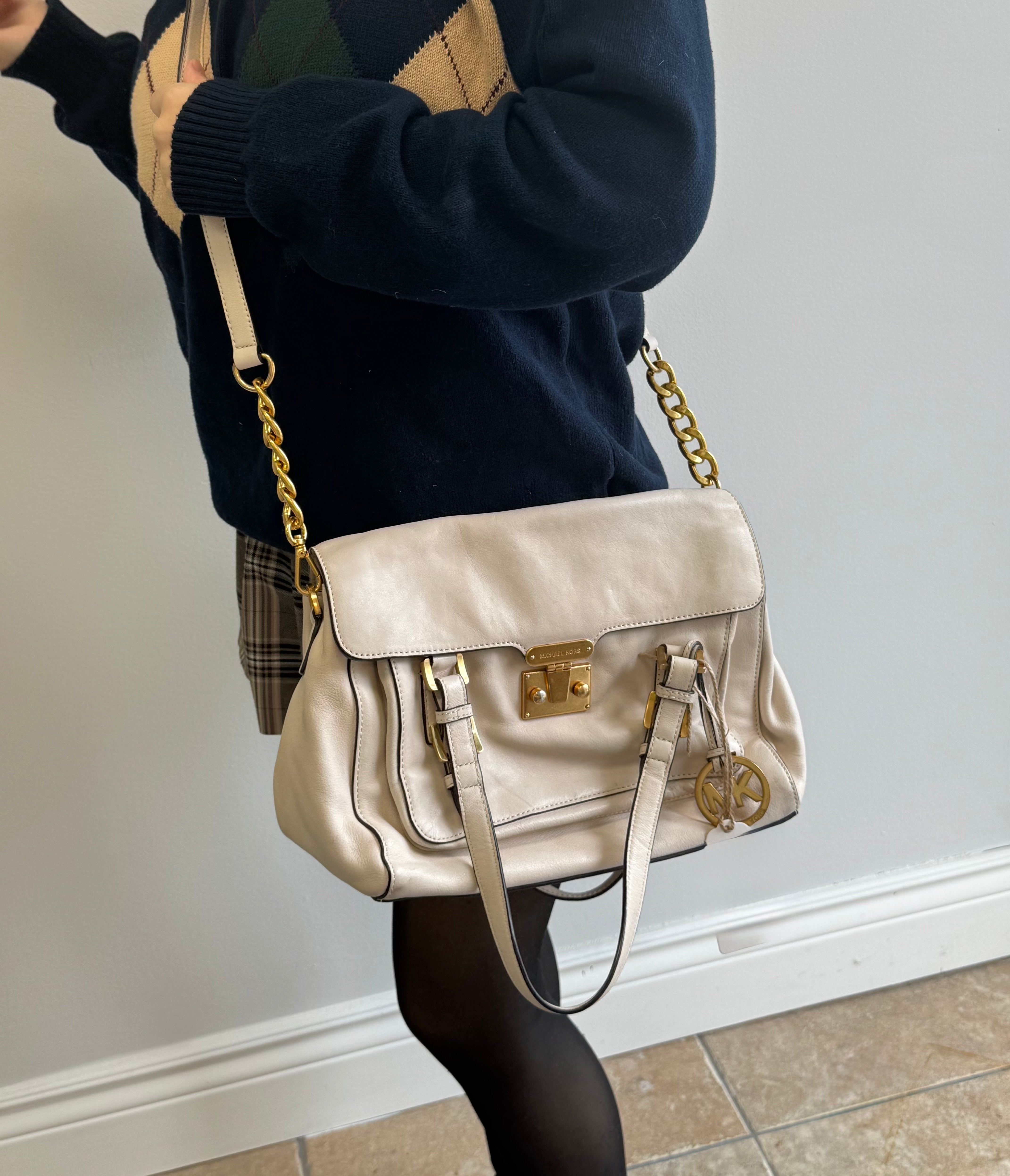 MICHAEL KORS 'Gosford' Ivory Glove-tanned Leather Shoulder Bag
