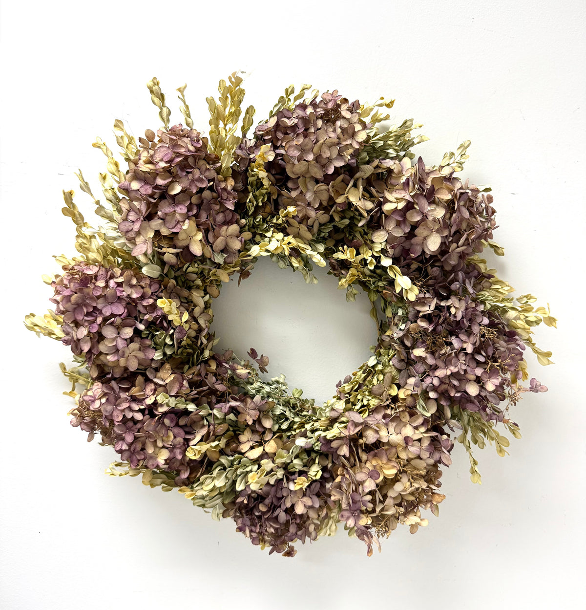 Dried Hydrangea 22" Wreath