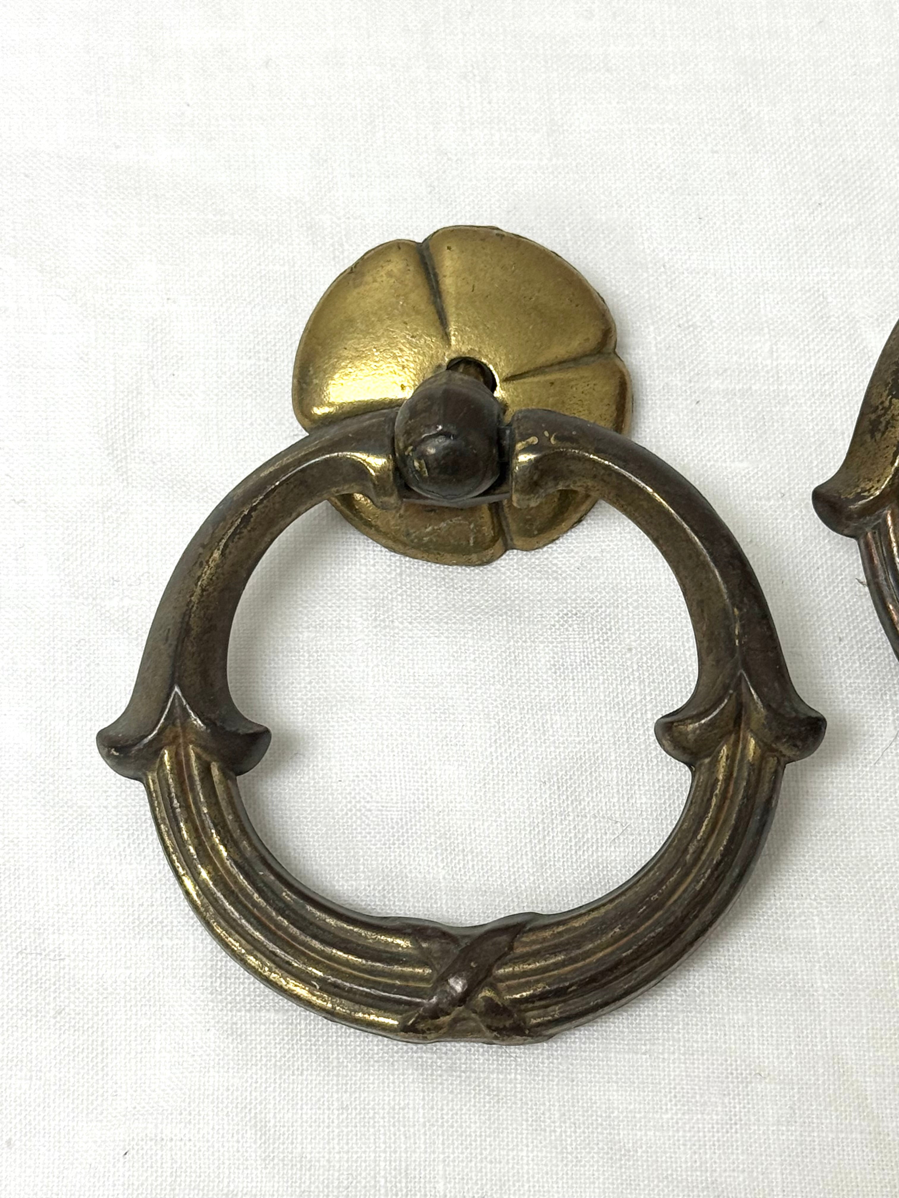 Antique Brass Ribbon & Reed 4" Drop Pulls Set of 3