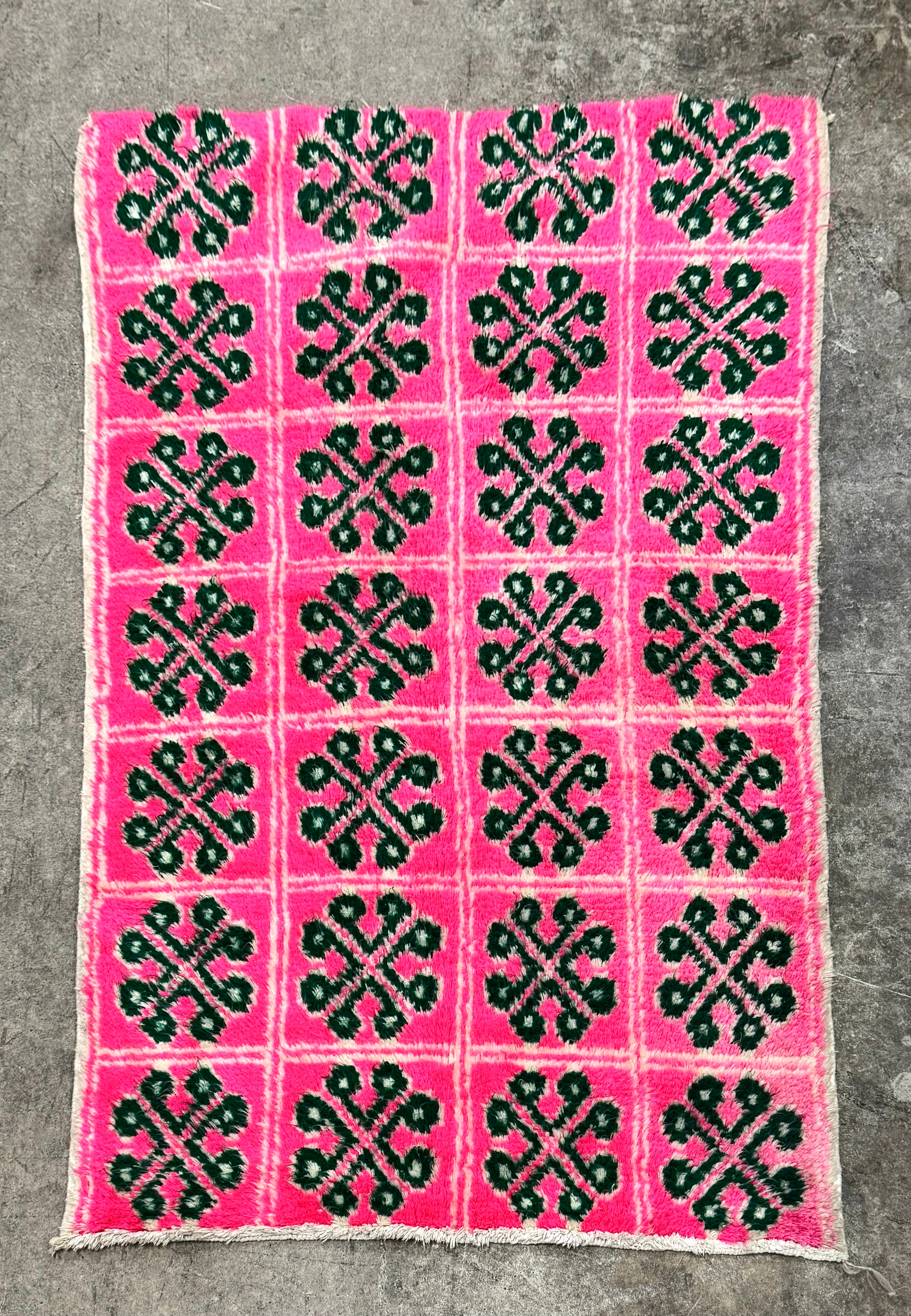Vintage Moroccan Azilal Vibrant Pink 43" x 75" Rug