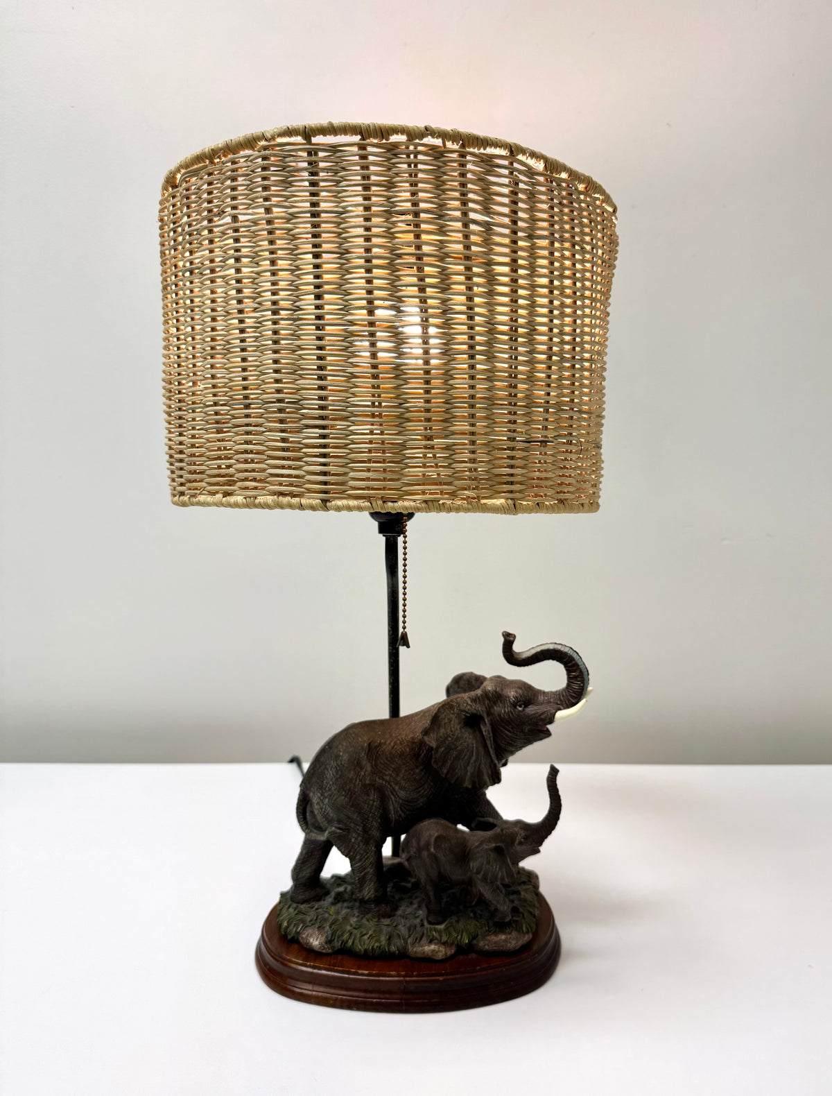 Elephants Lamp