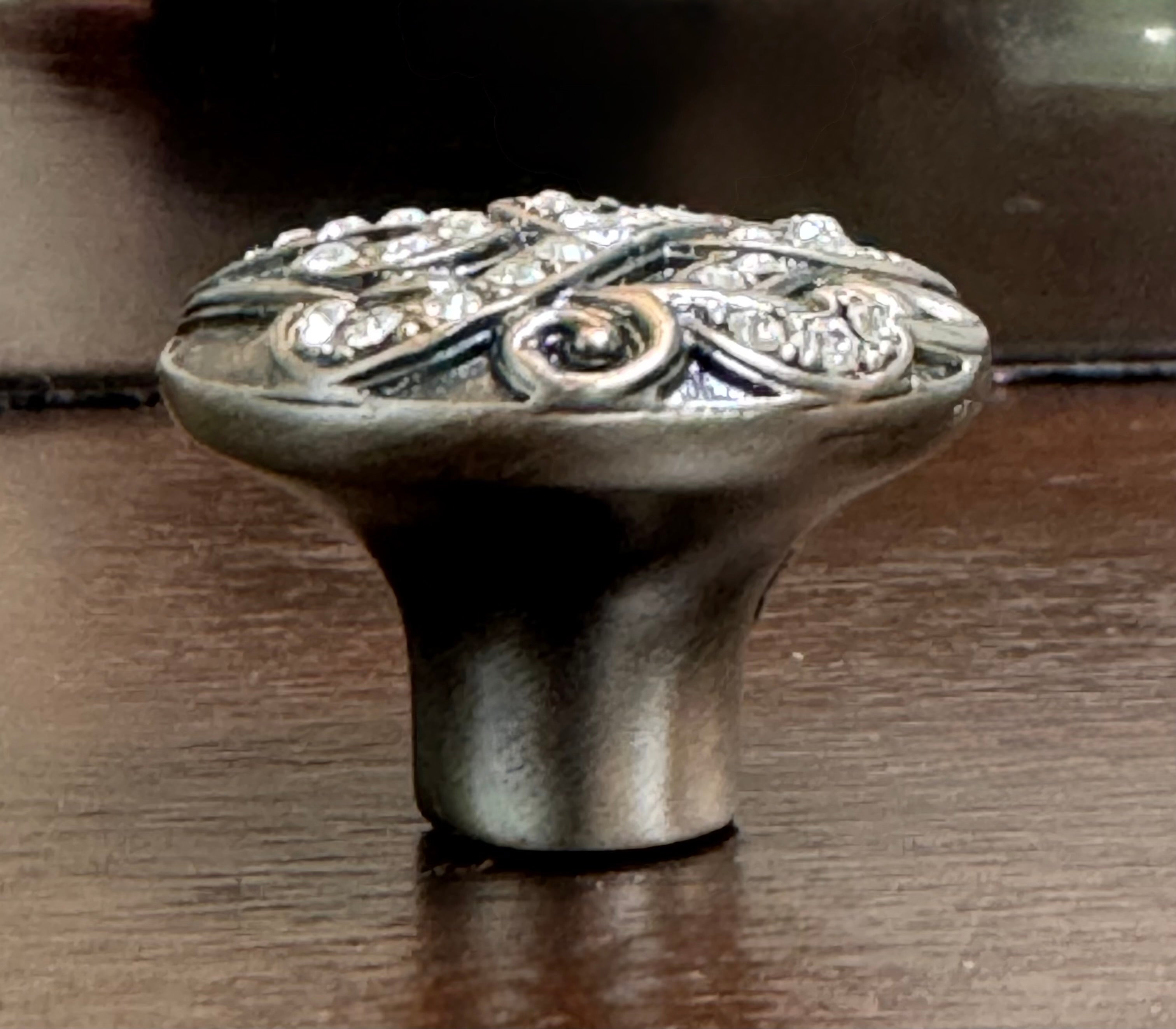 EDGAR BEREBI 'Belmont' Antique Nickel & Swarovski Knob