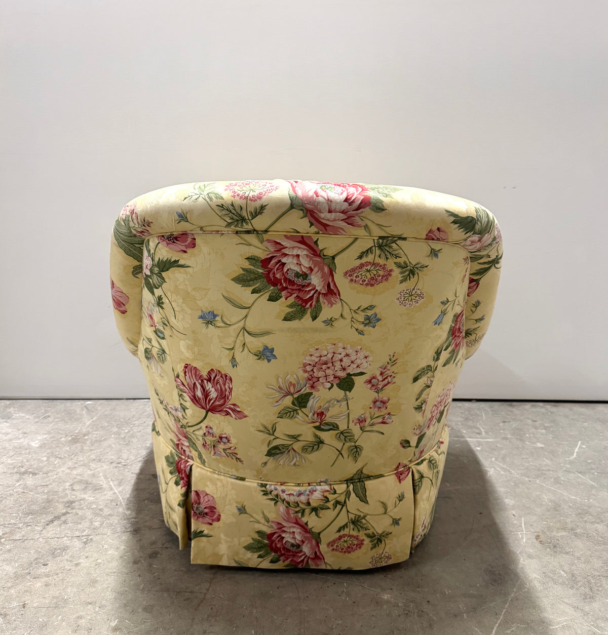 ETHAN ALLEN Yellow Floral Swivel Chair