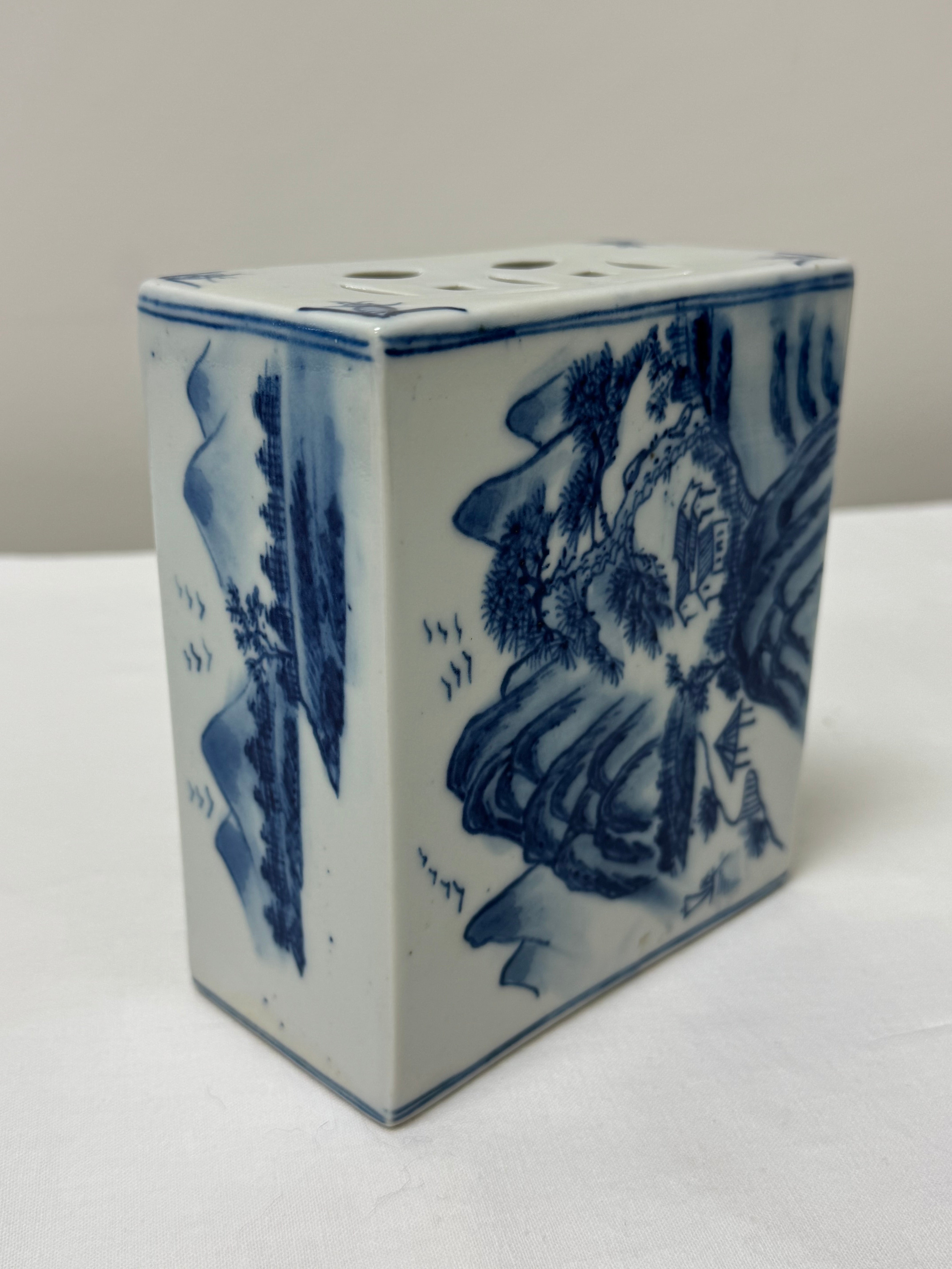 Blue & White Chinoiserie Flower Brick