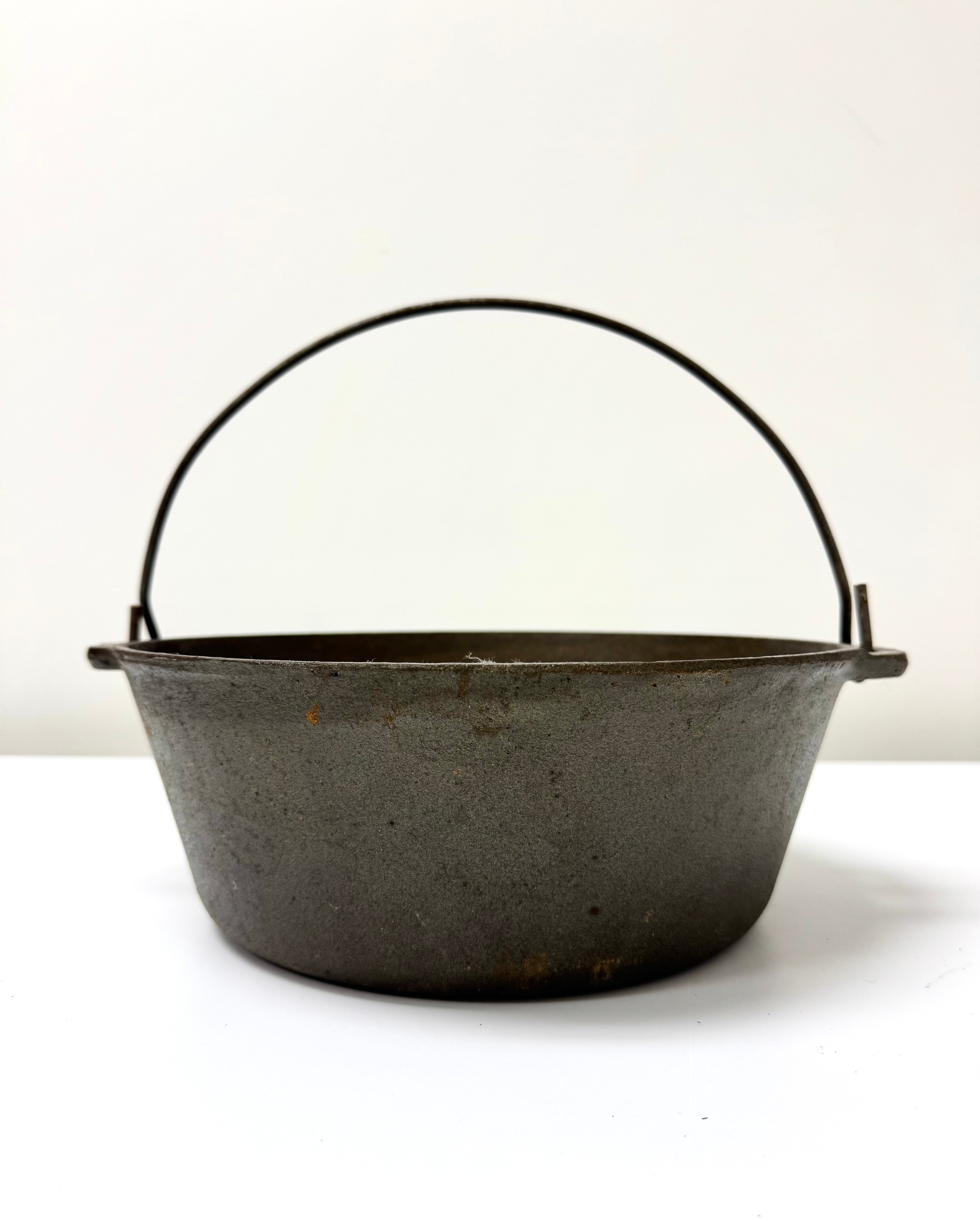 Vintage Cast Iron Pot