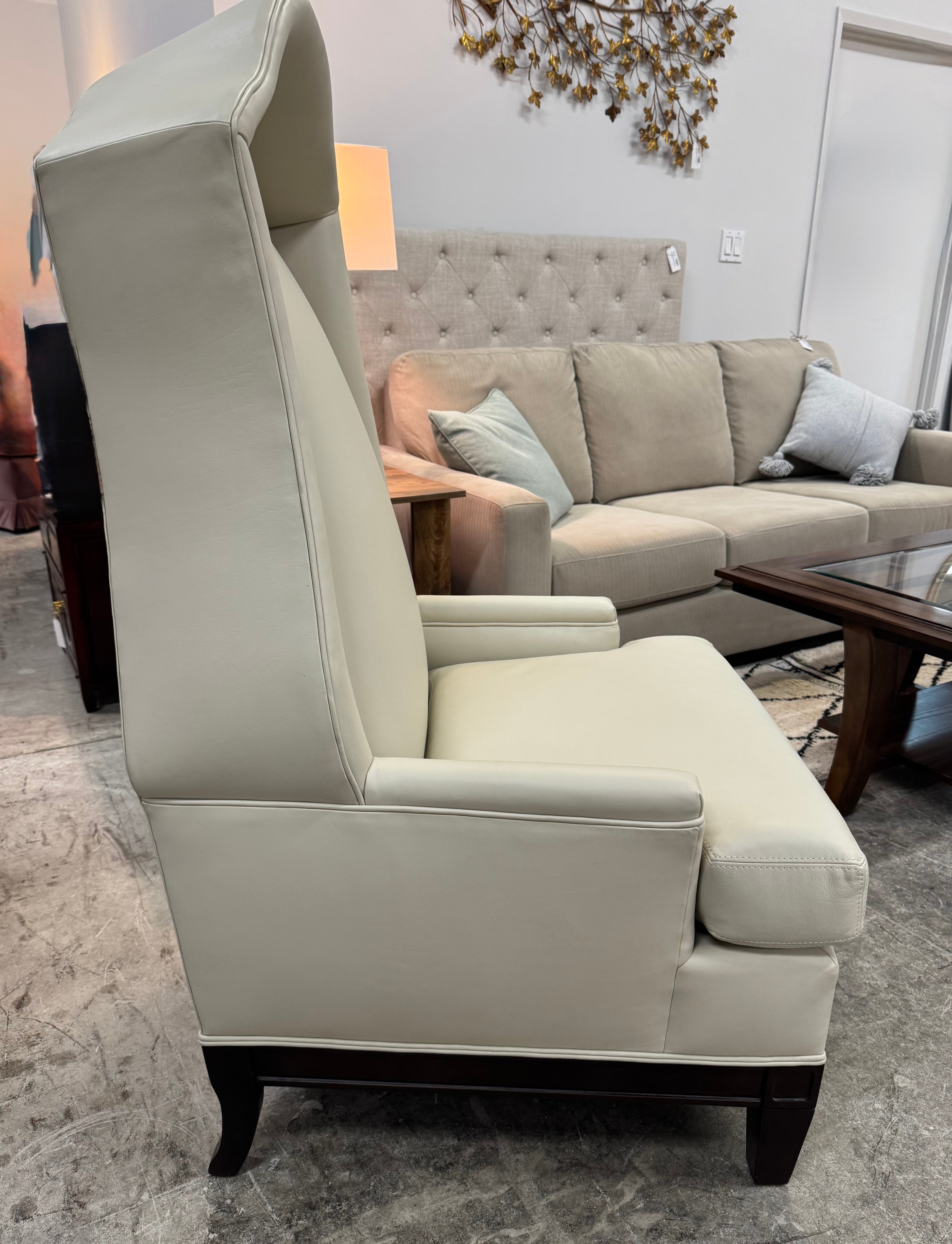 GLOBAL VIEWS Ivory Leather 'Bonnet' Chair