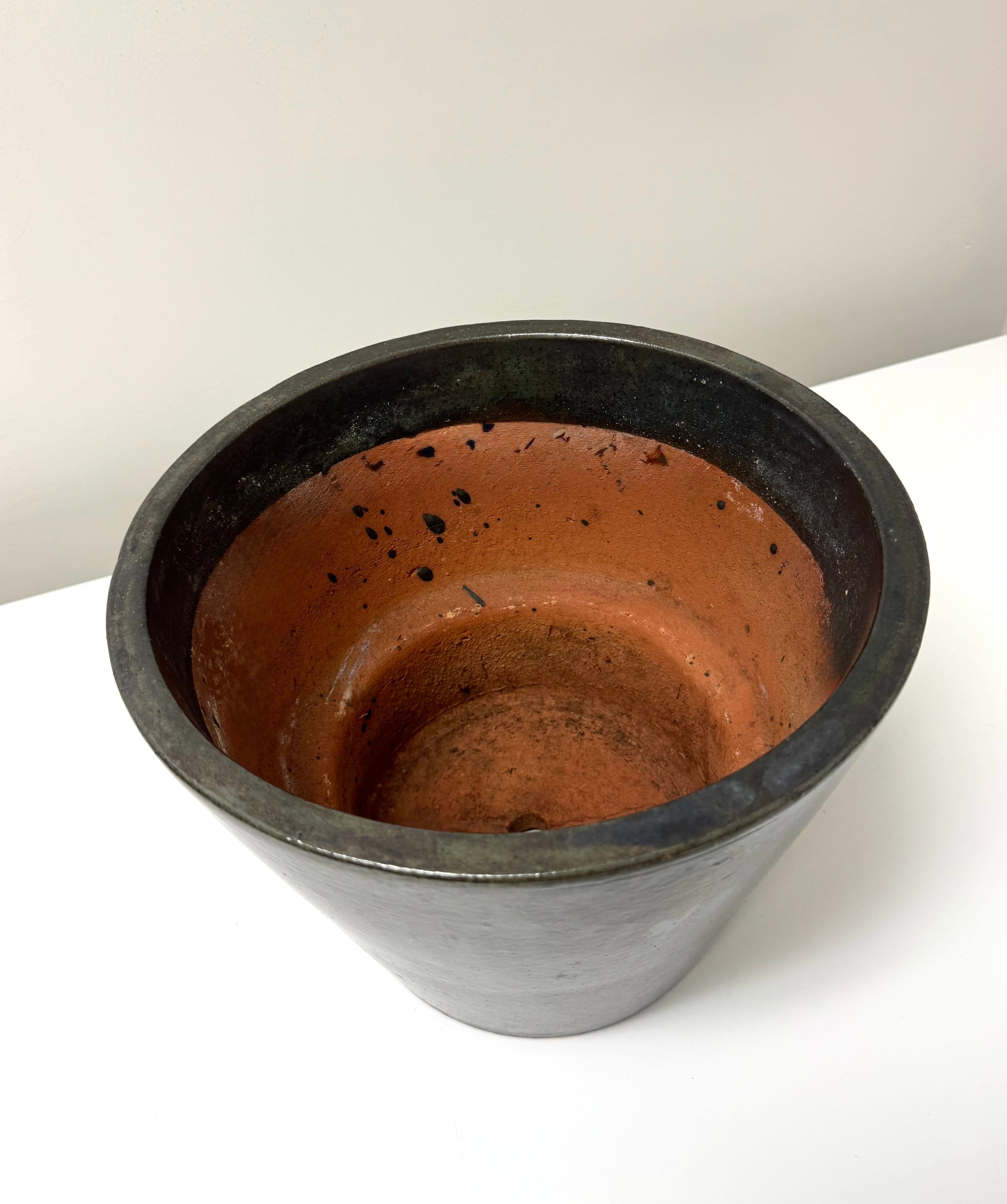 Dark Bronze Terracotta Plant Pot