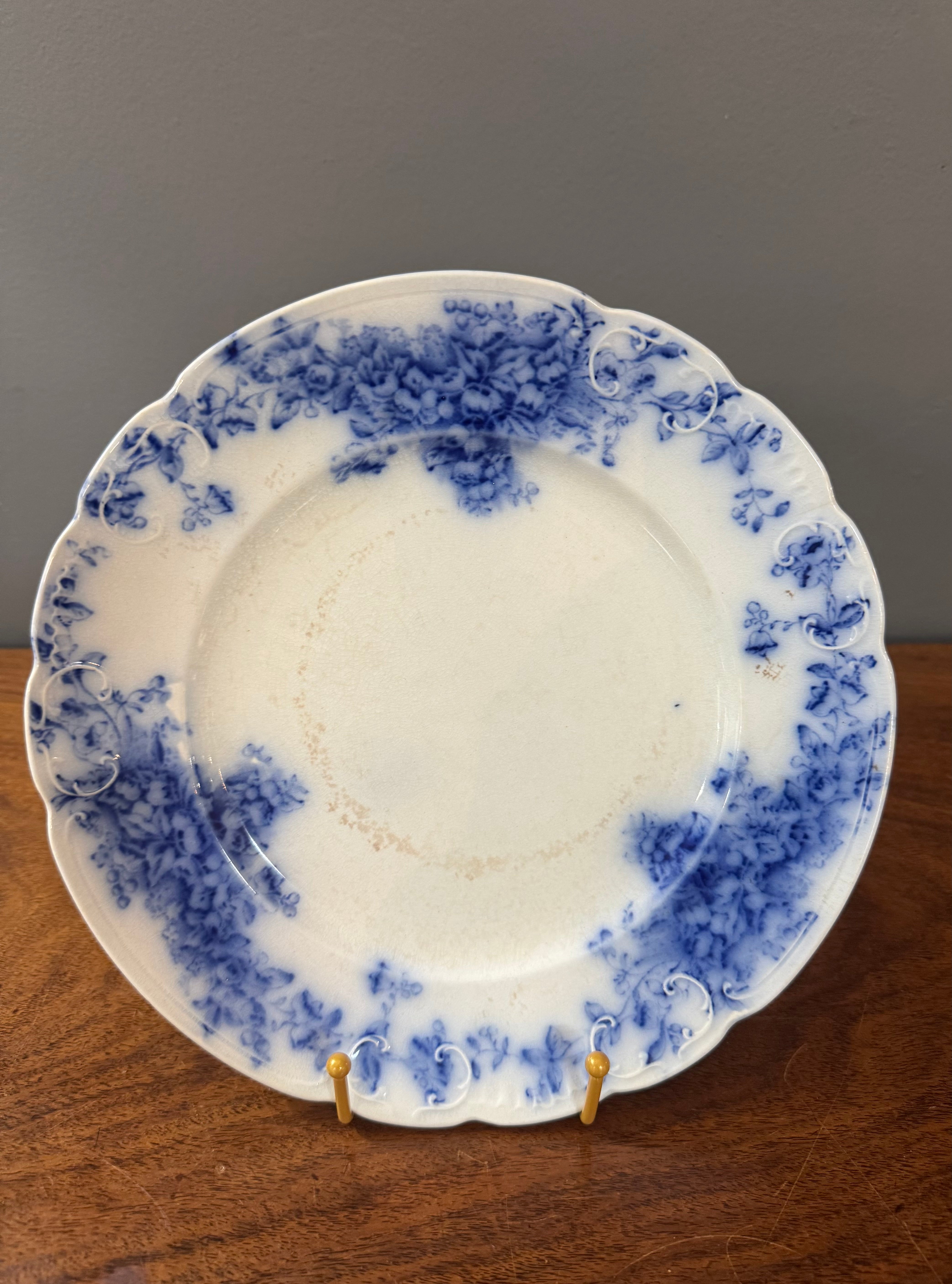 Vintage HOLLINSHEAD & KIRKHAM Flow Blue 'Lily' 10" Plate