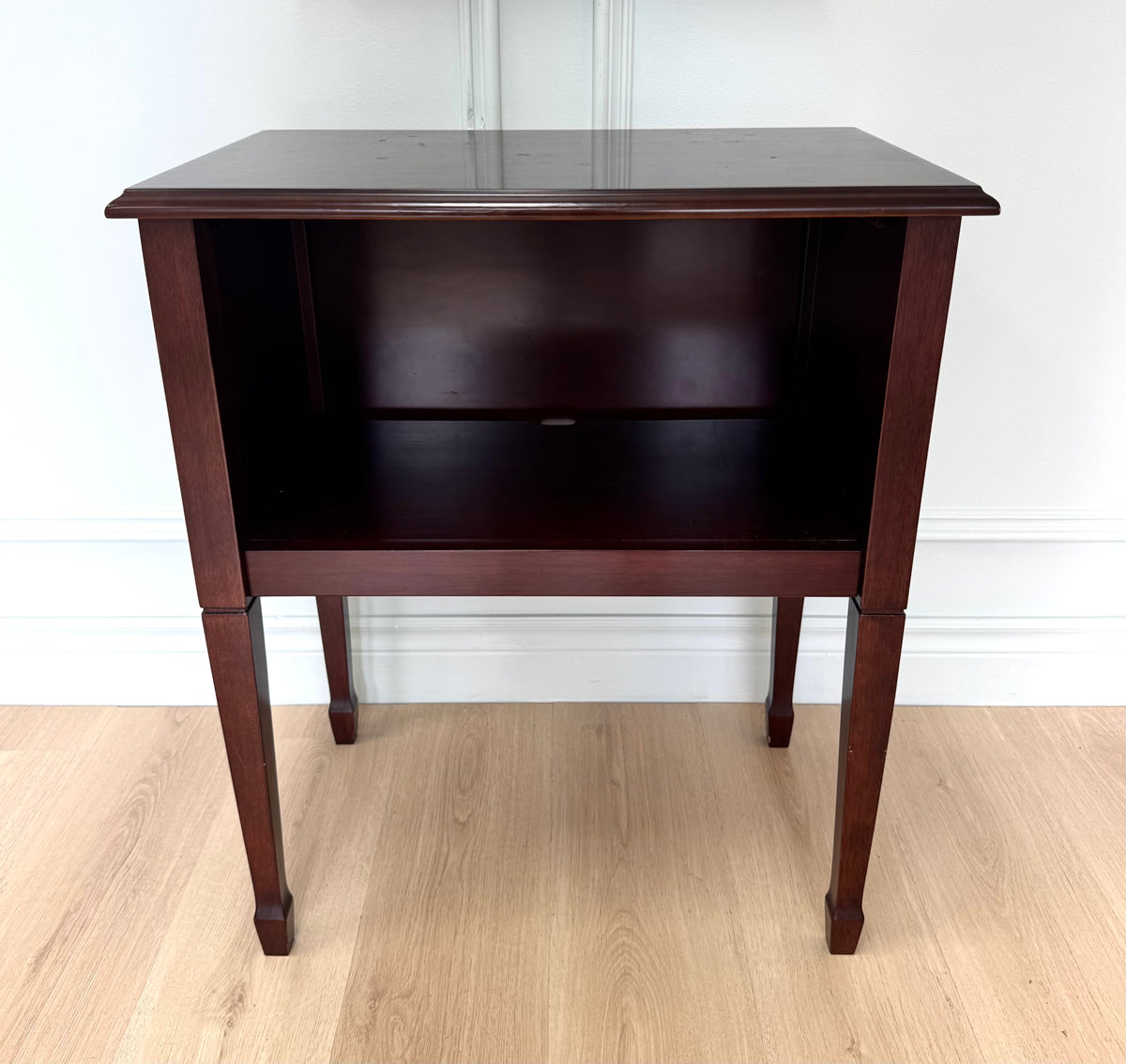 BOMBAY Mahogany Side Table