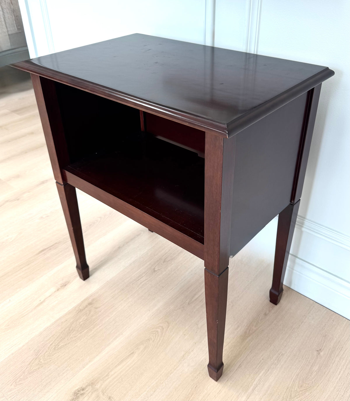 BOMBAY Mahogany Side Table