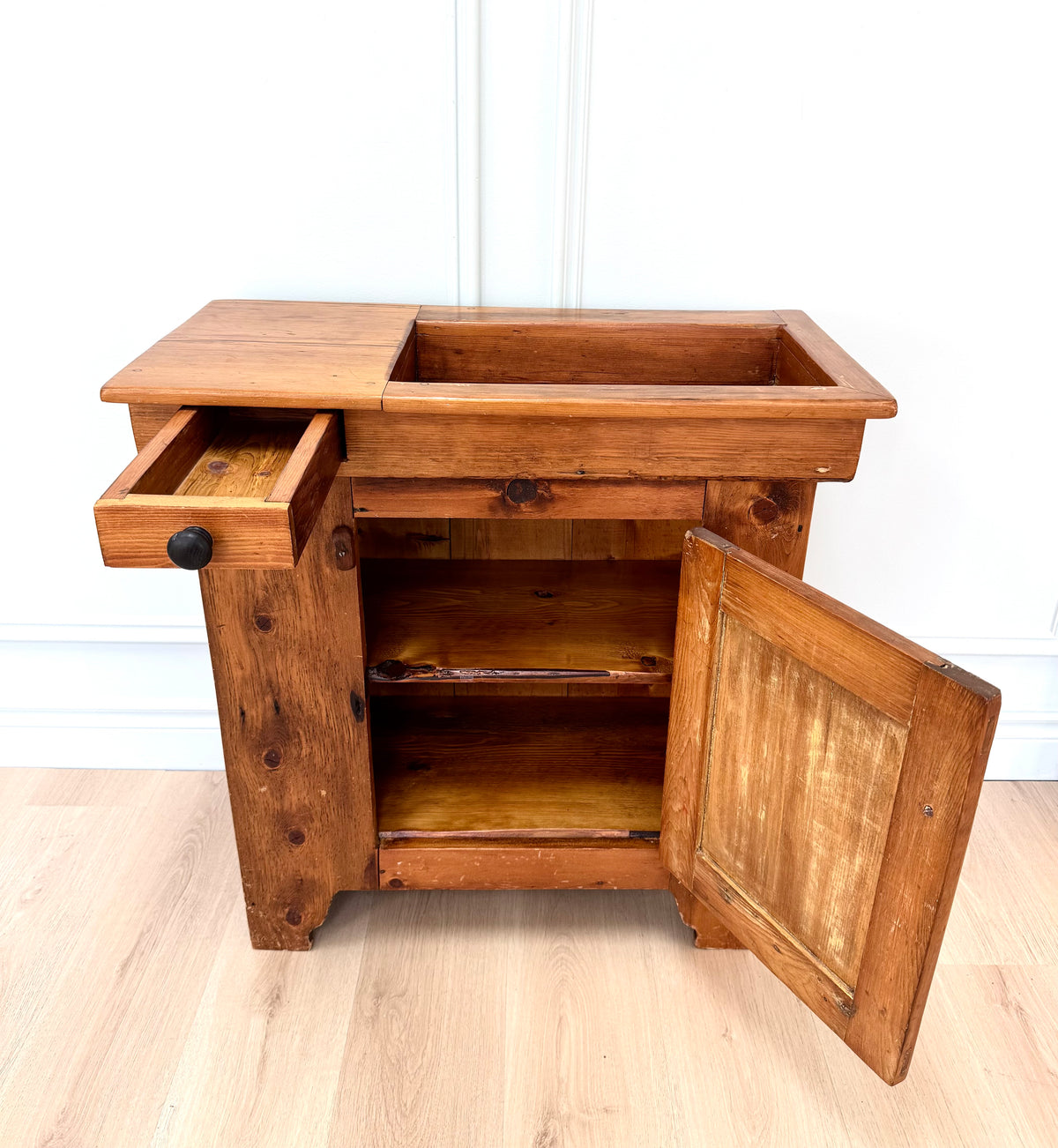 Rustic Pine Dry Sink