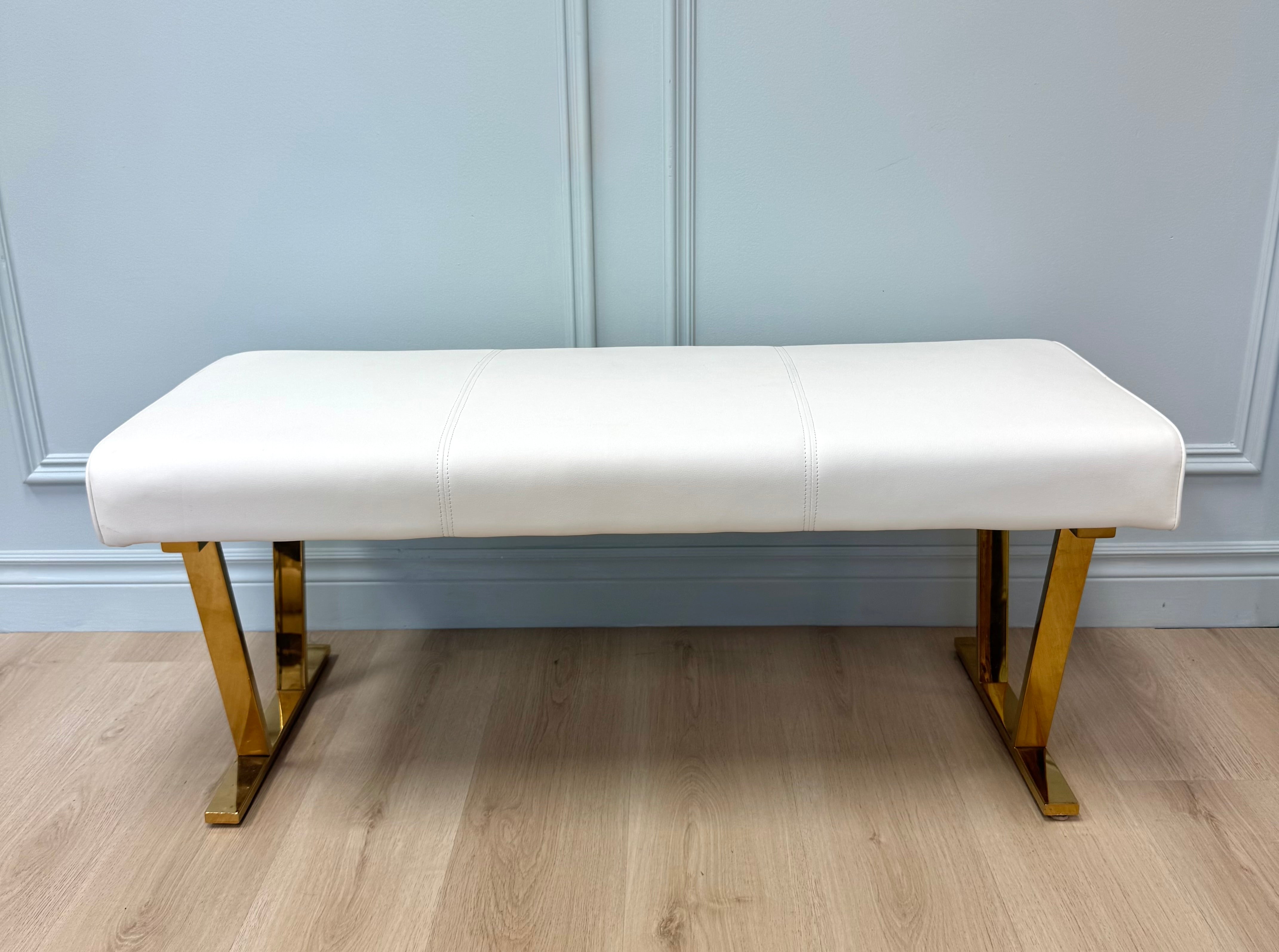 SUNPAN Snow White Faux Leather Bench