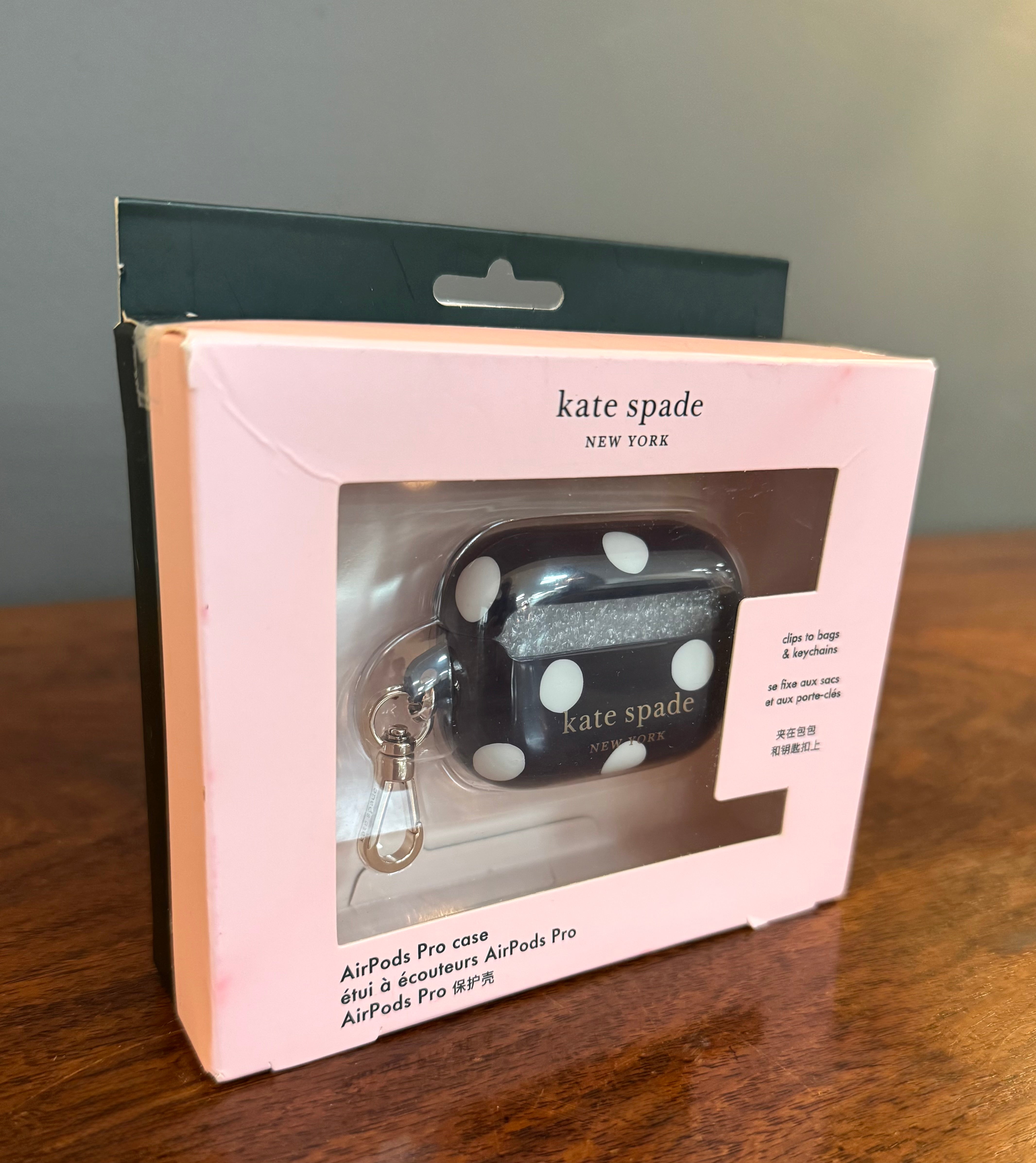NEW! KATE SPADE Polka Dot Air Pods Pro Case