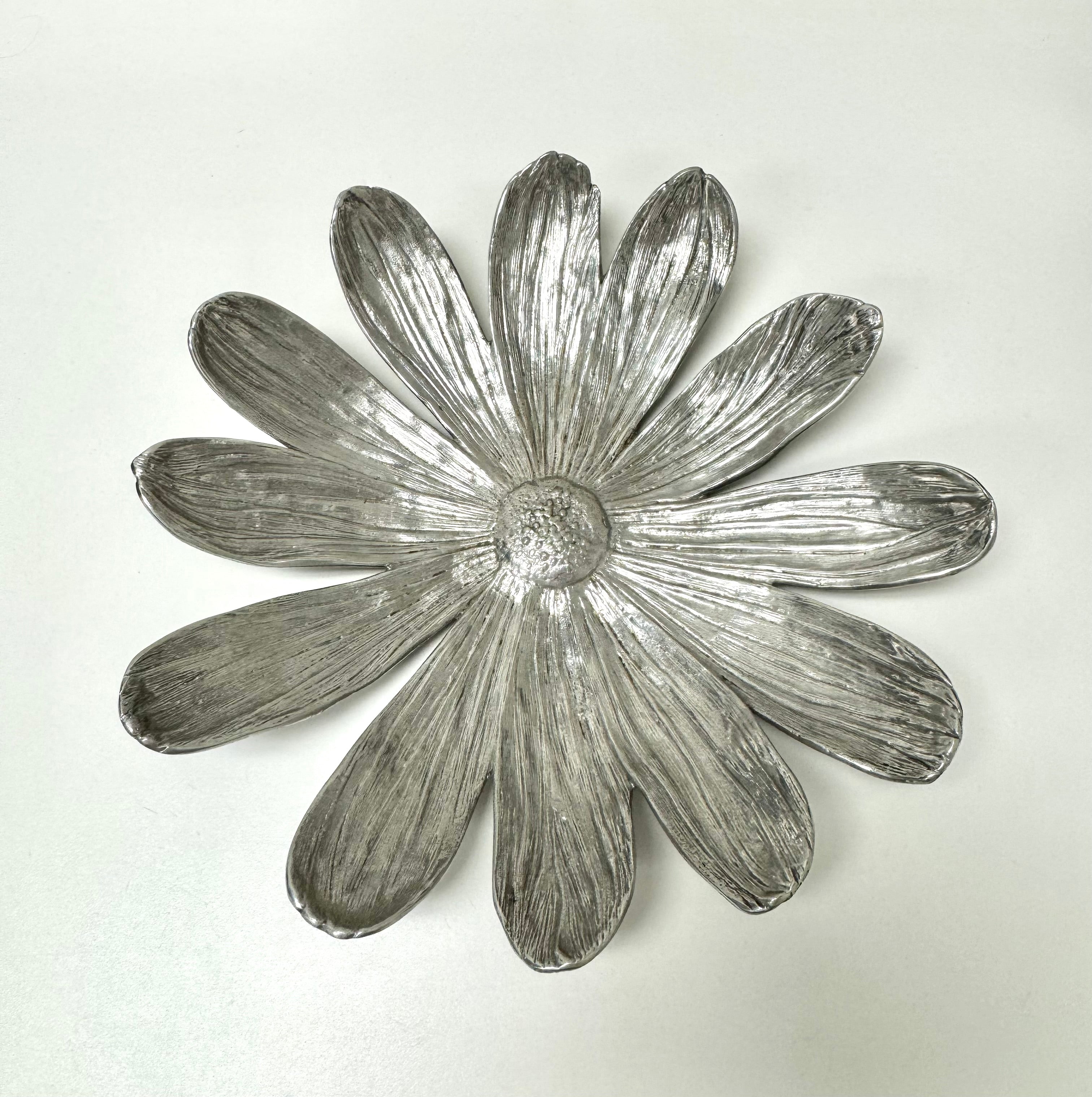 MICHAEL ARAM for WATERFORD Daisy Centrepiece Bowl