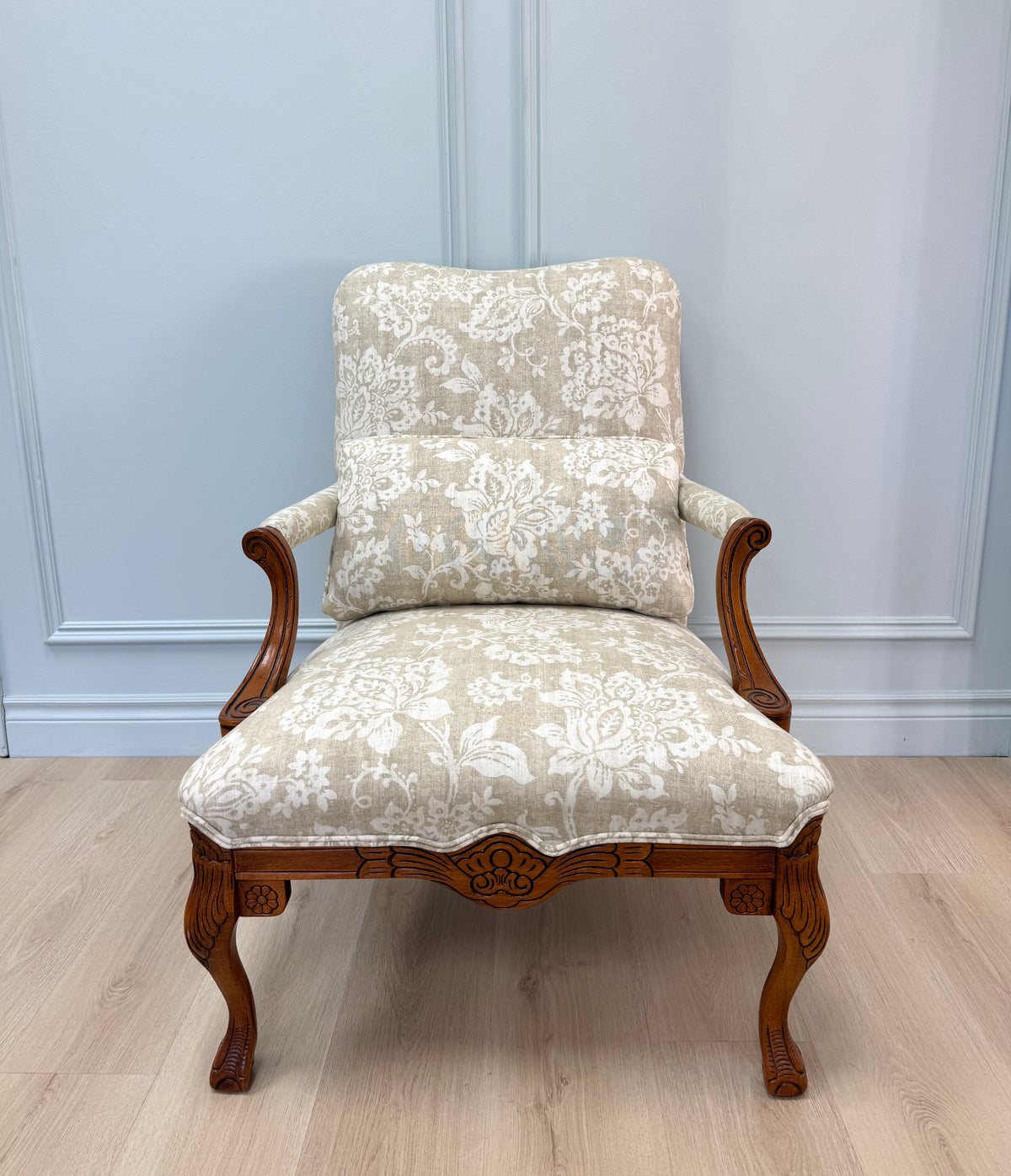 KORSON French Provincial Natural Beige & Cream Damask Chair