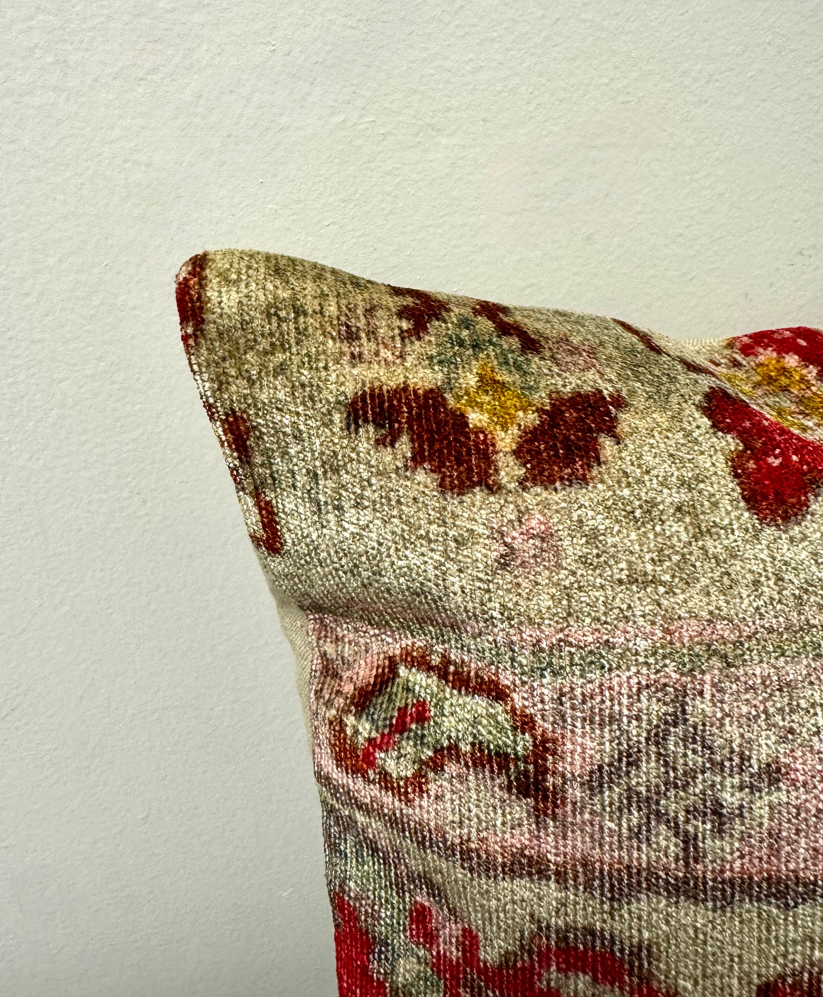 POTTERY BARN Red & Ivory Velvet Kilim 19" Pillow