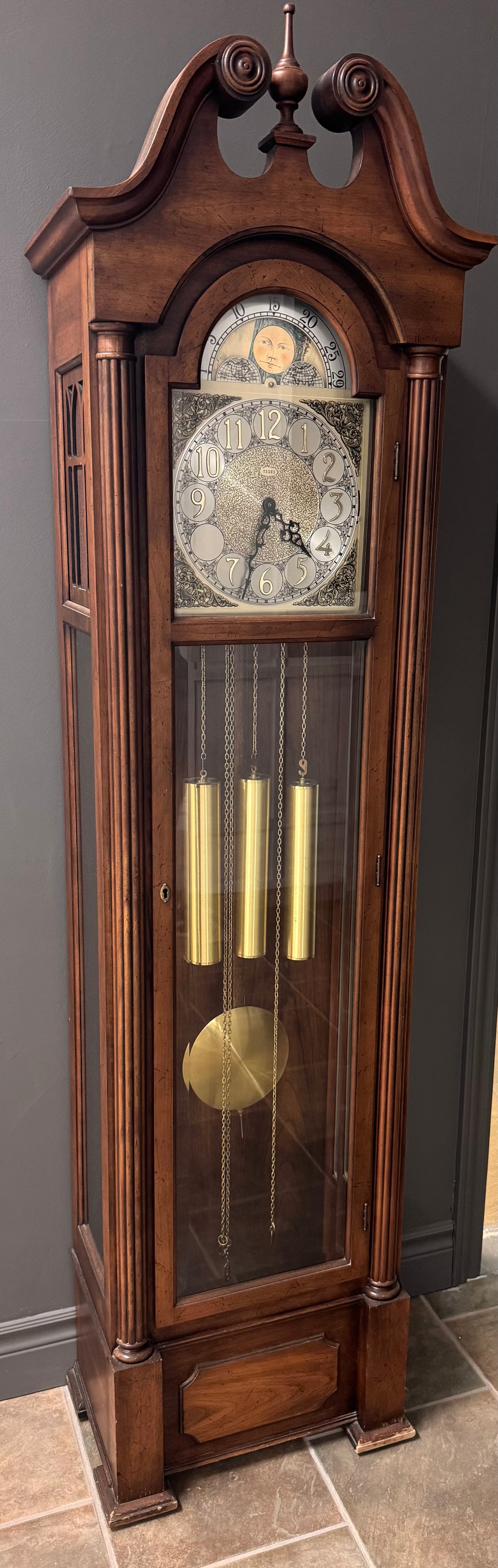 TREND Grandfather Clock