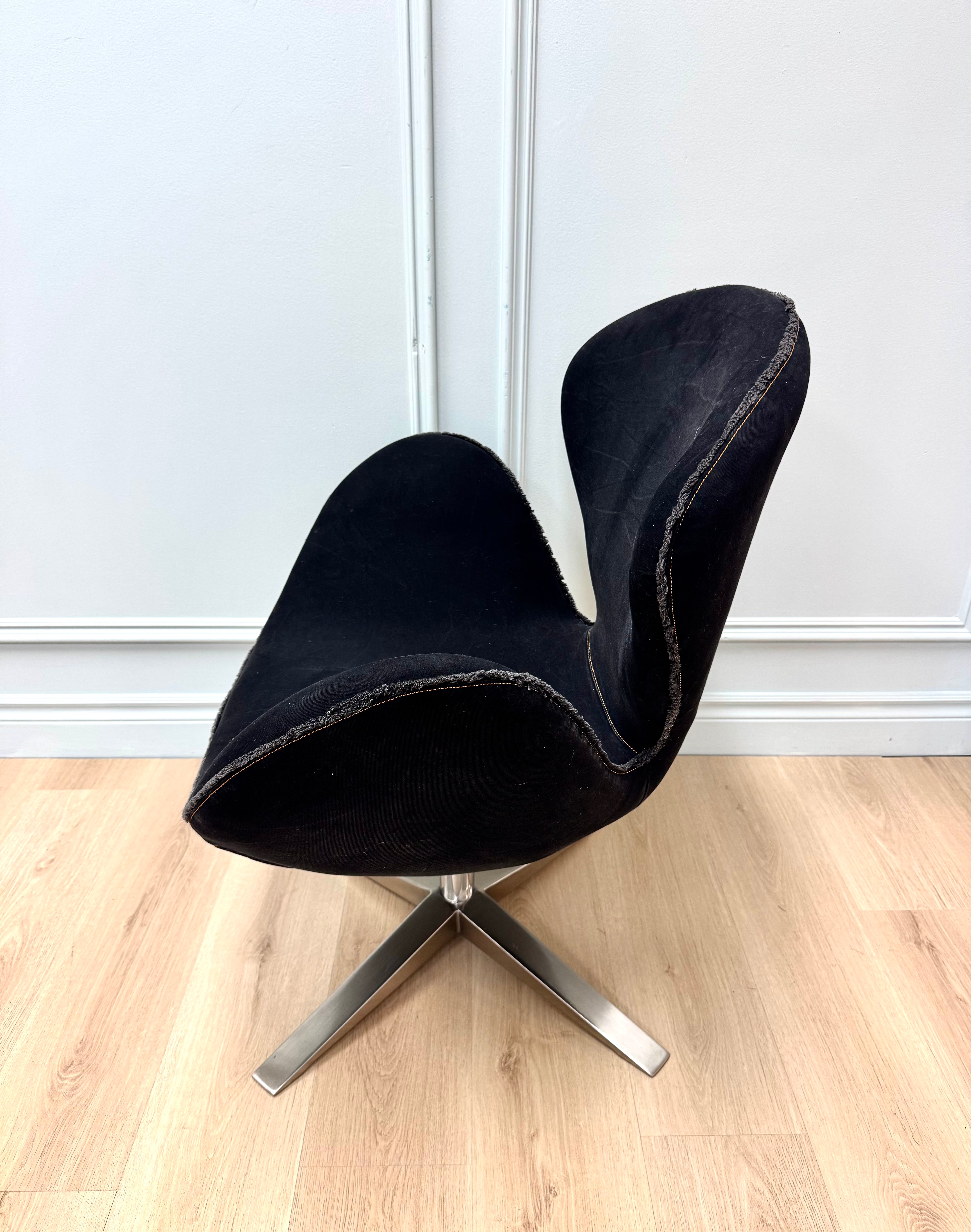 Black Canvas Swan Chair