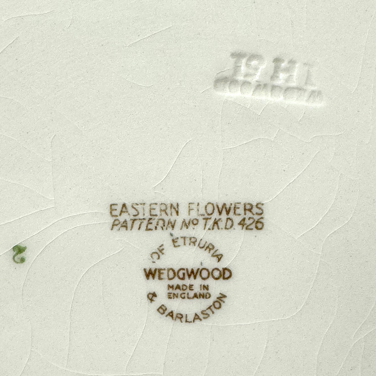 WEDGWOOD 'Eastern Flowers' Dinnerware Set