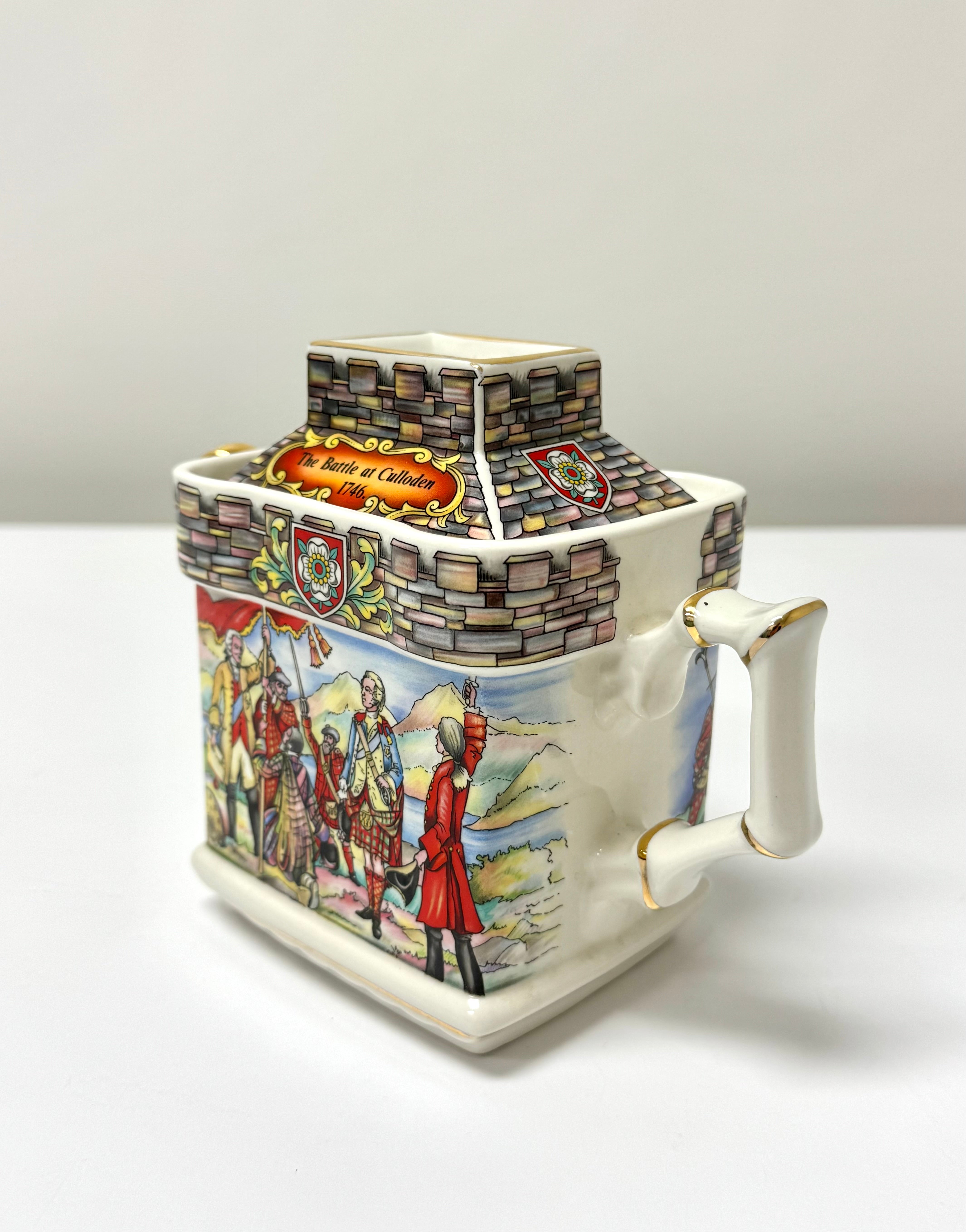 Vintage SADLER 'The Battle at Culloden 1746' Teapot