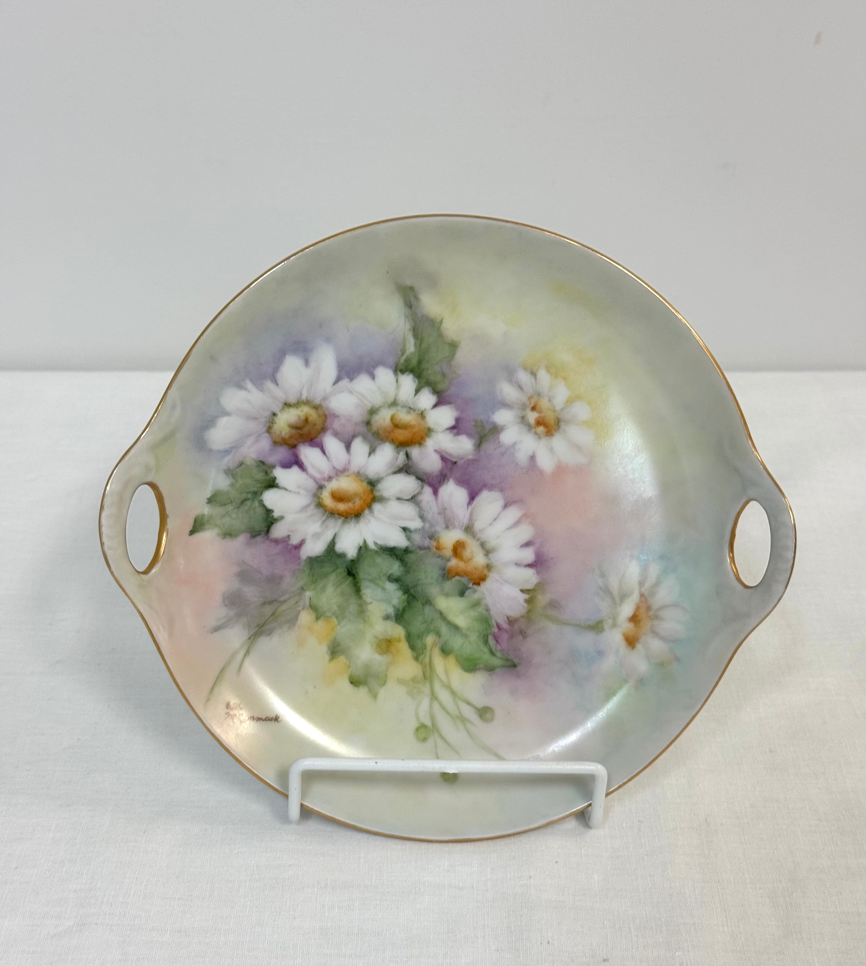 Vintage Hand-painted Daisies Plate