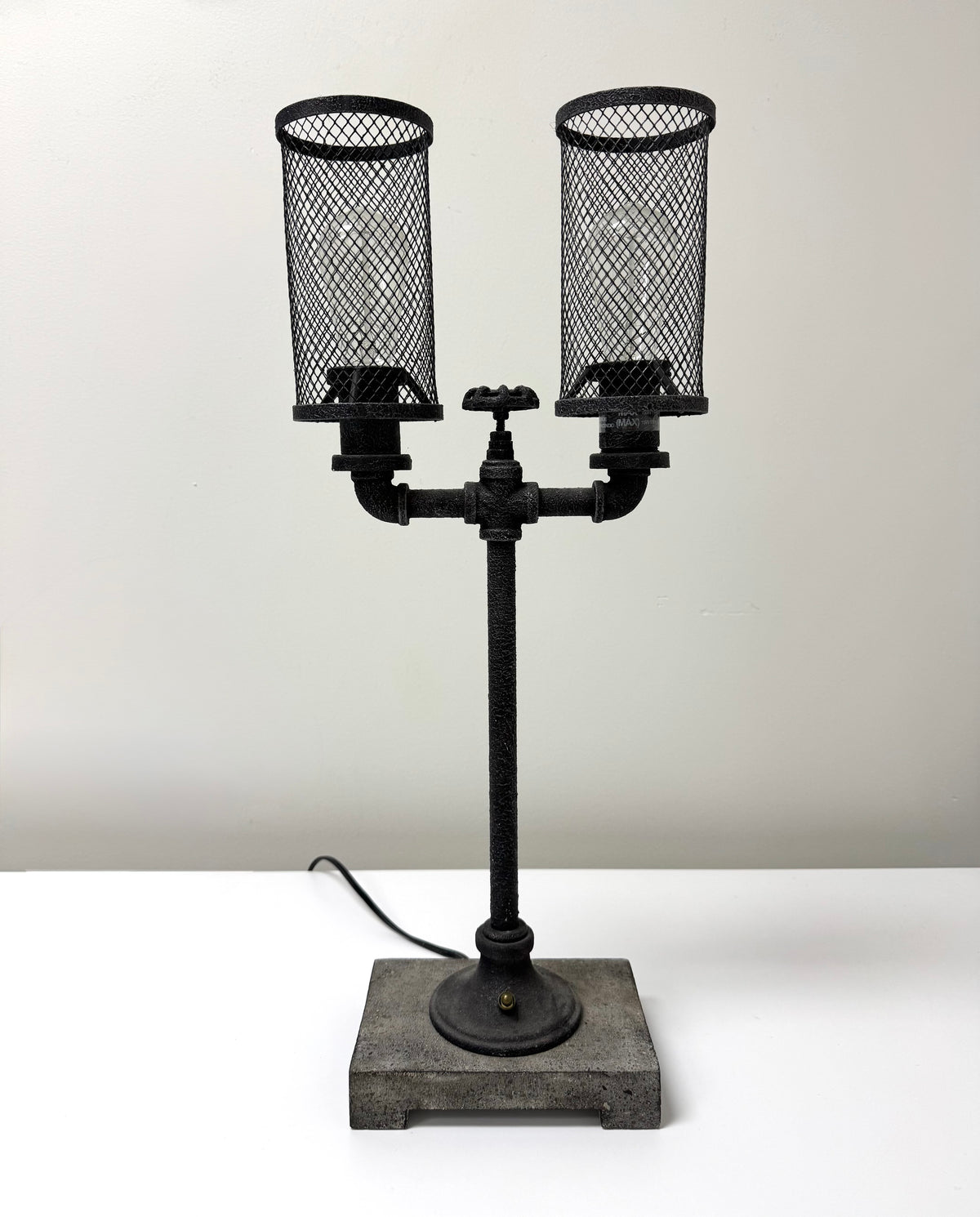 Industrial Metal Mesh Lamp