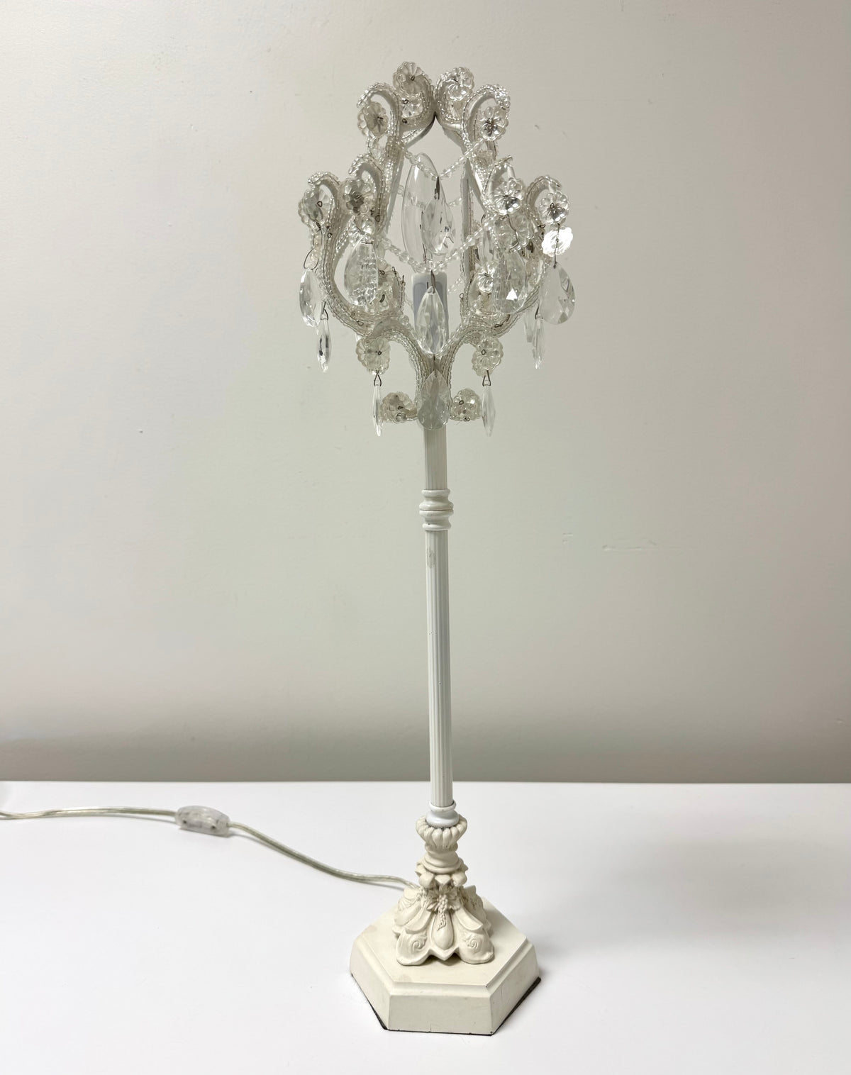 Light Cream Beaded Glass Lamp