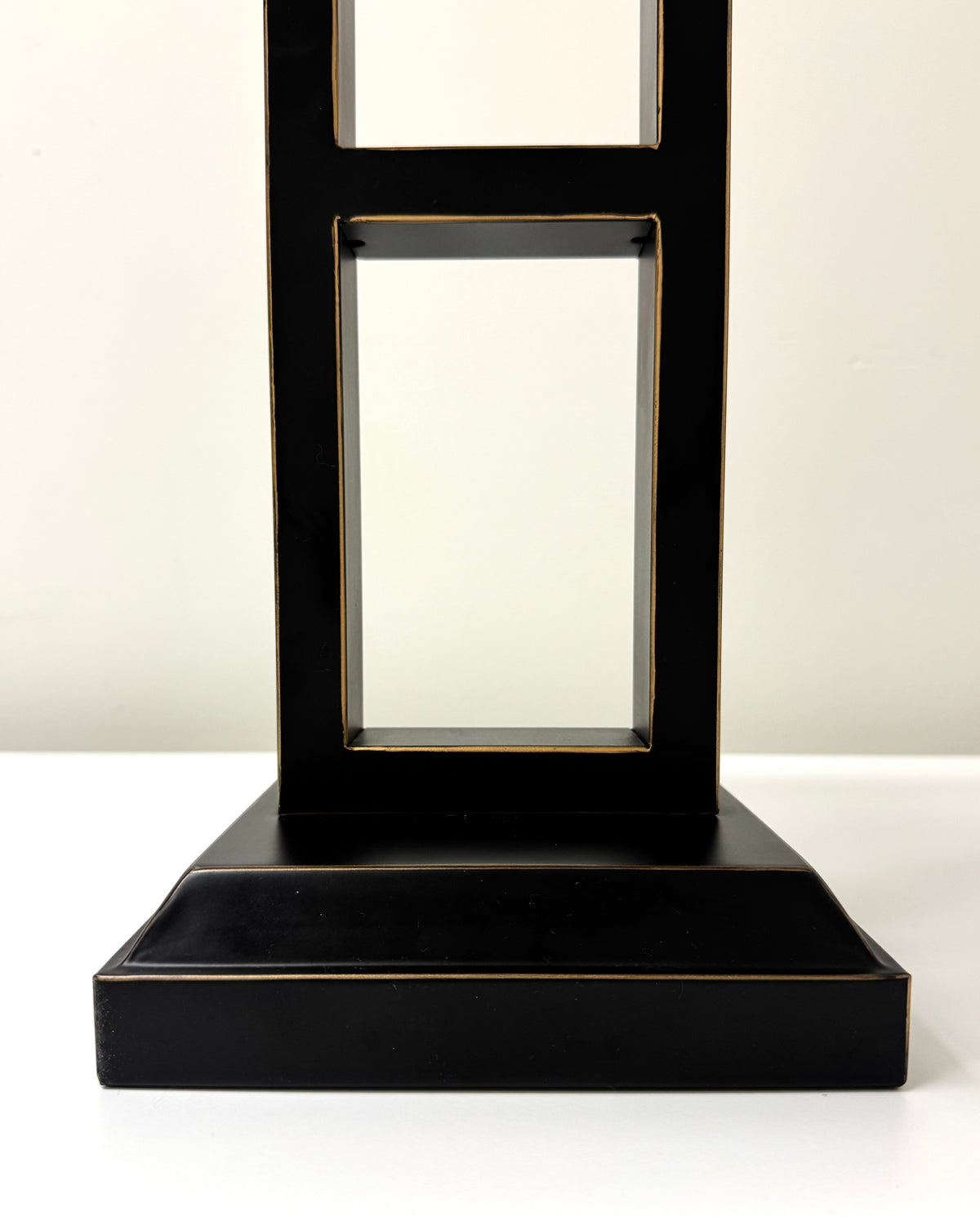 Matte Black Linear Lamp