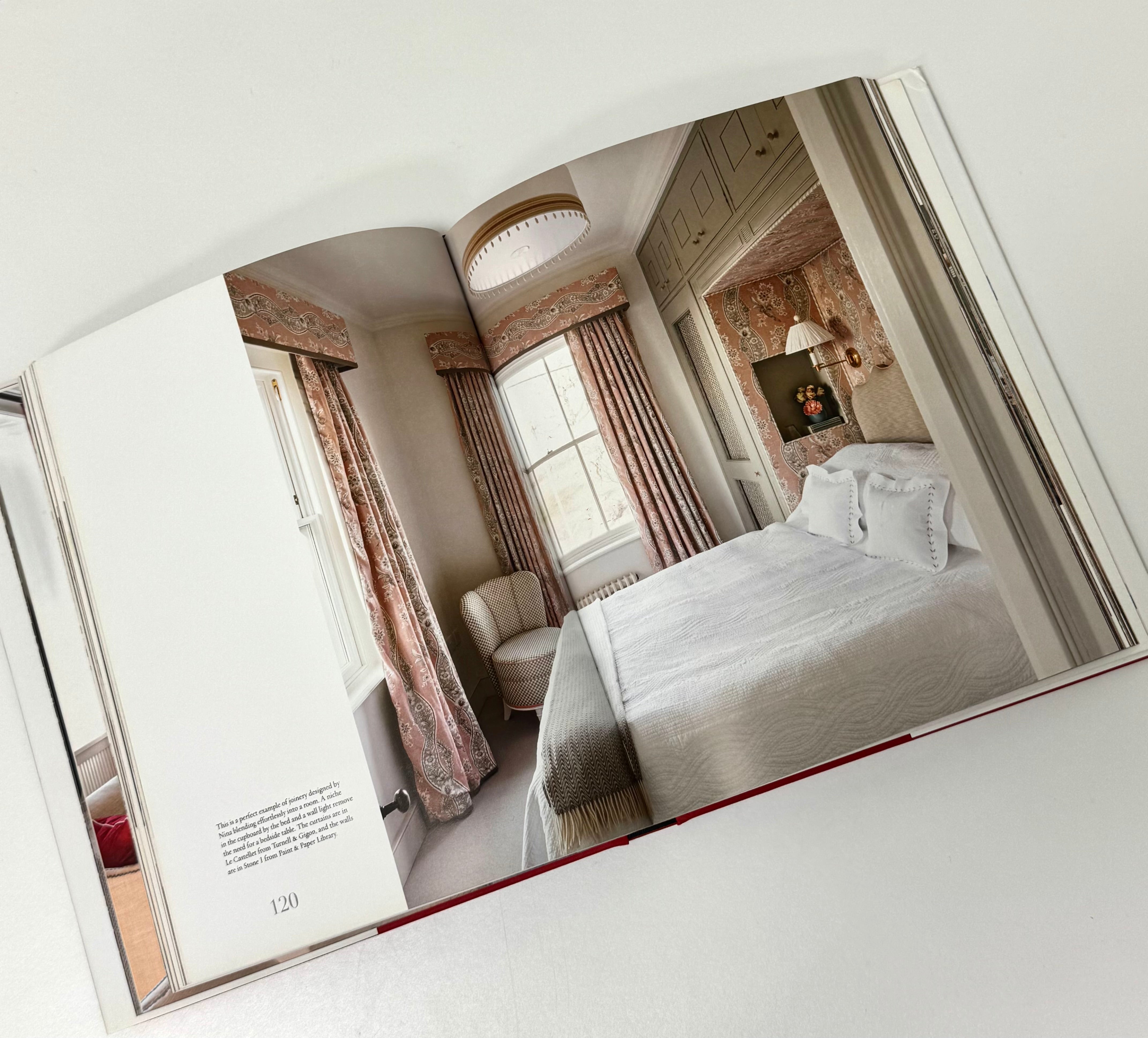 'Nina Campbell Interior Decoration' Hardcover