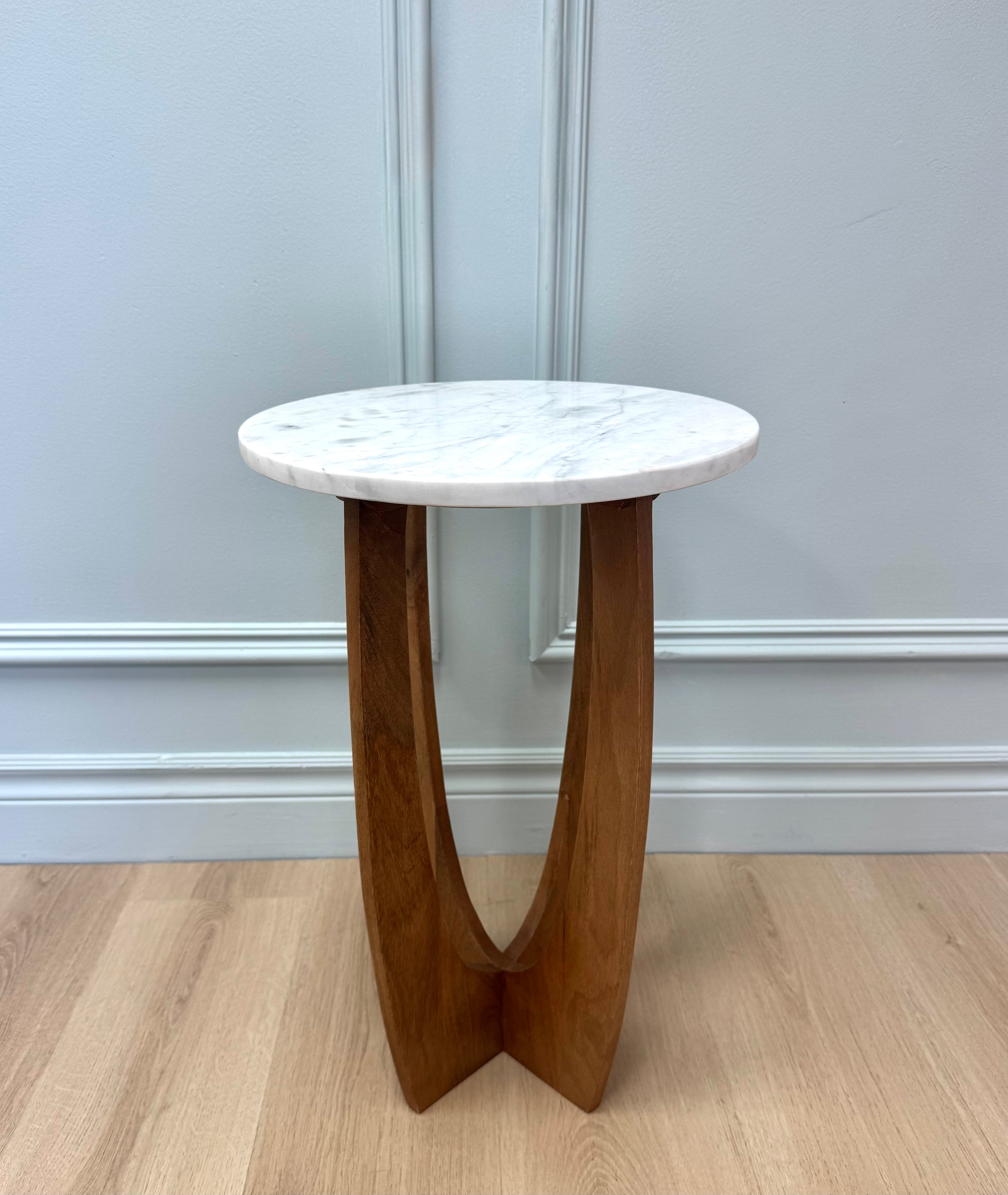 Curva Side Table with Marble Top (14" diameter x 22"H)