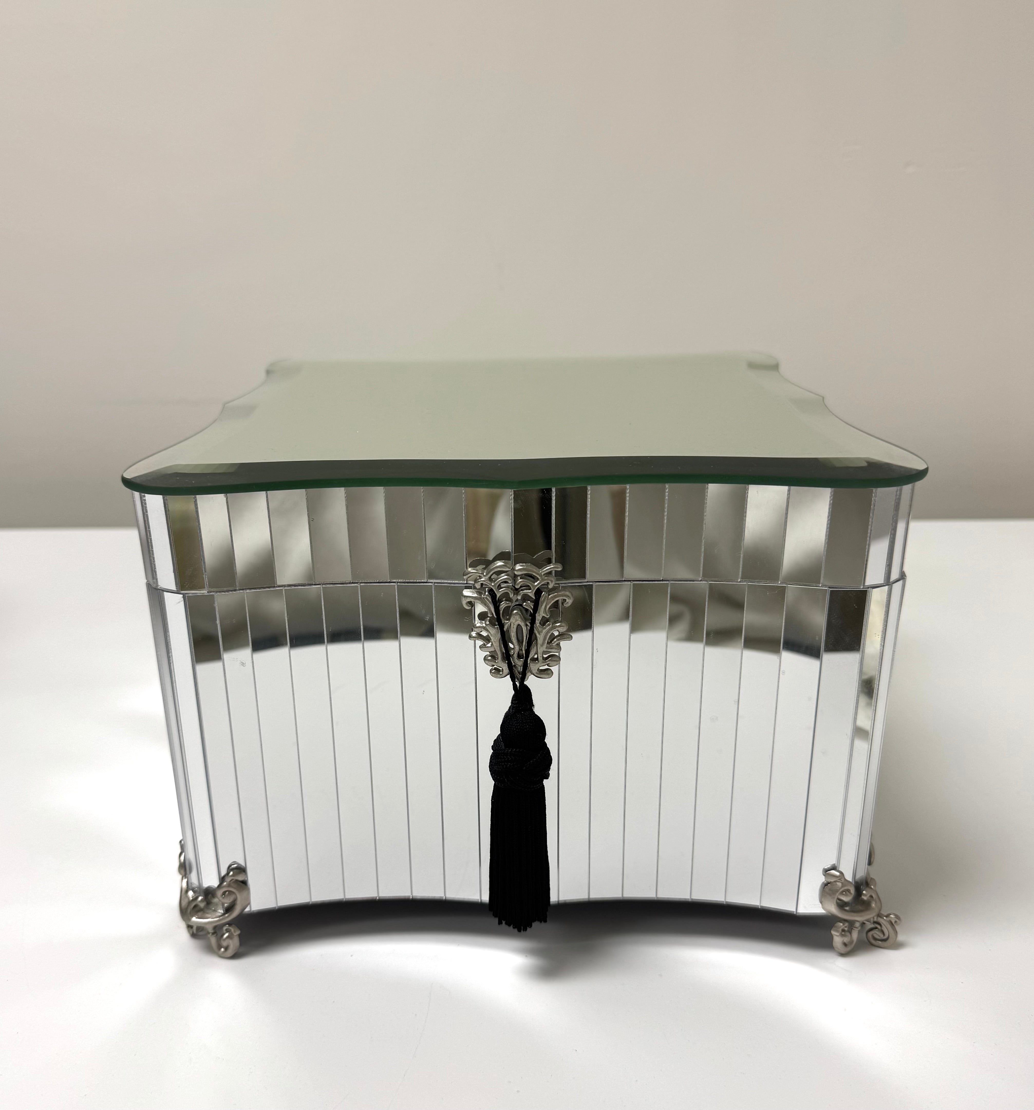 BOMBAY Mirrored Jewellery Box