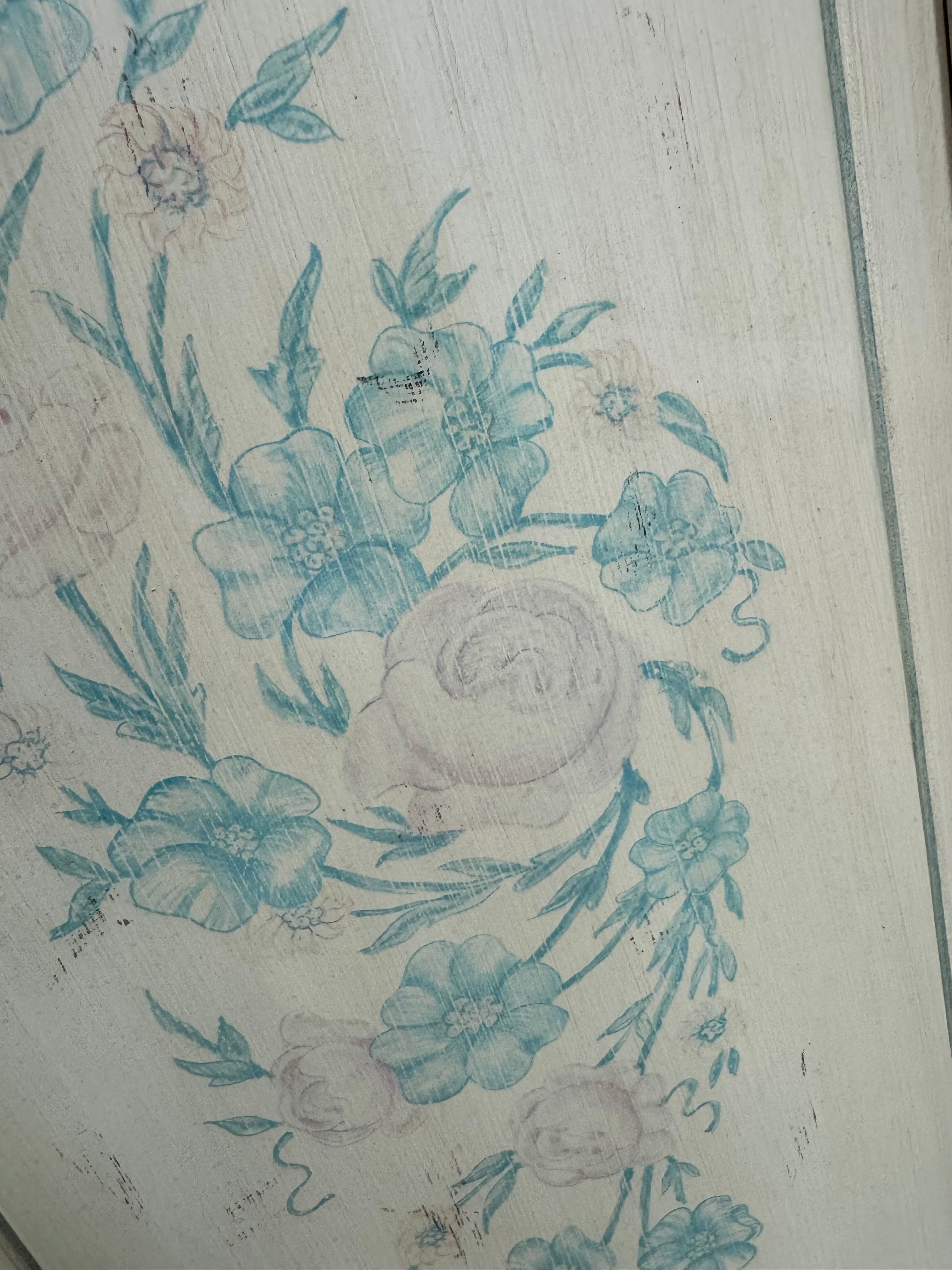 THOMASVILLE French Style Armoire