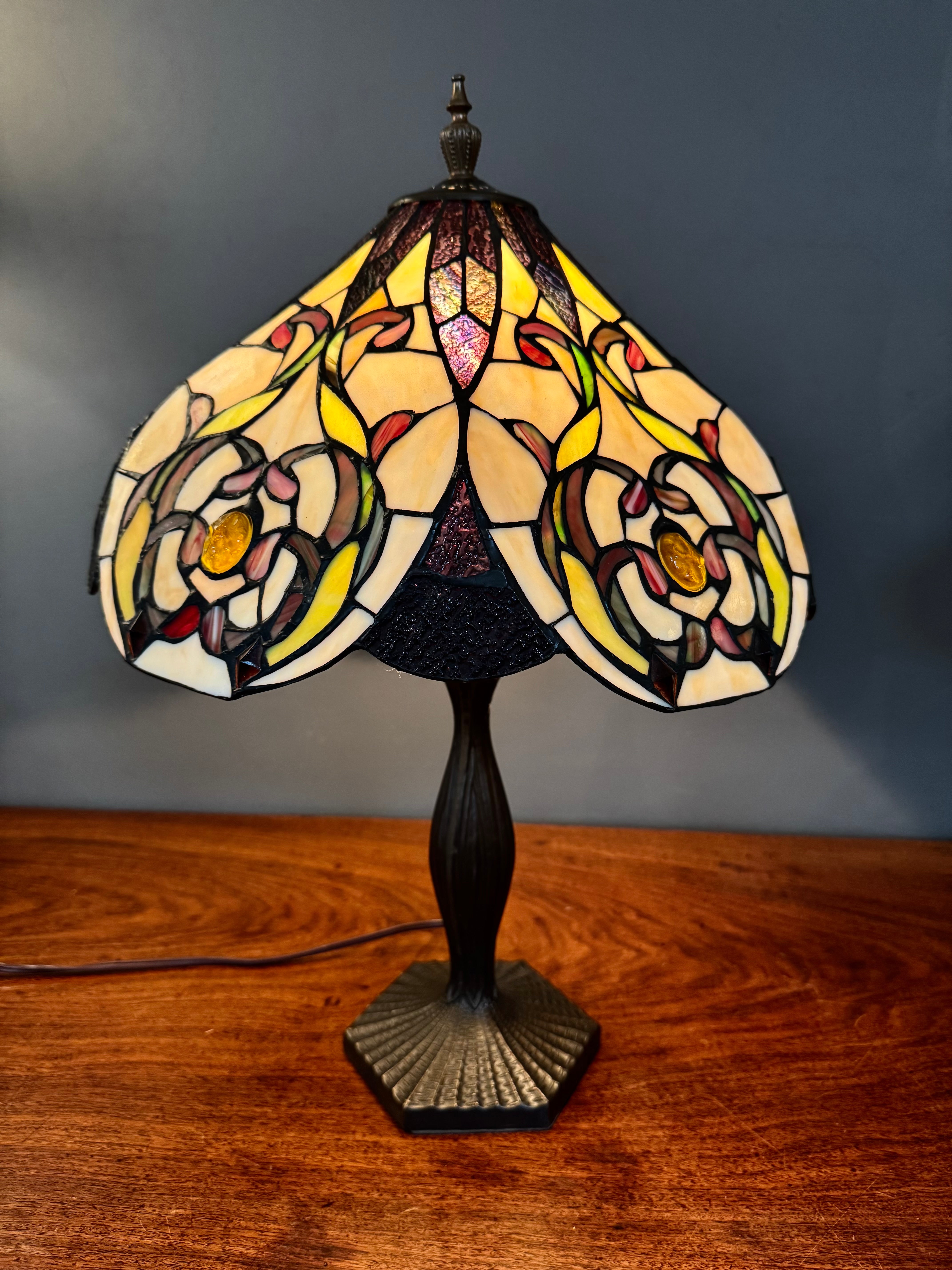 Stained Glass Tulip Lamp