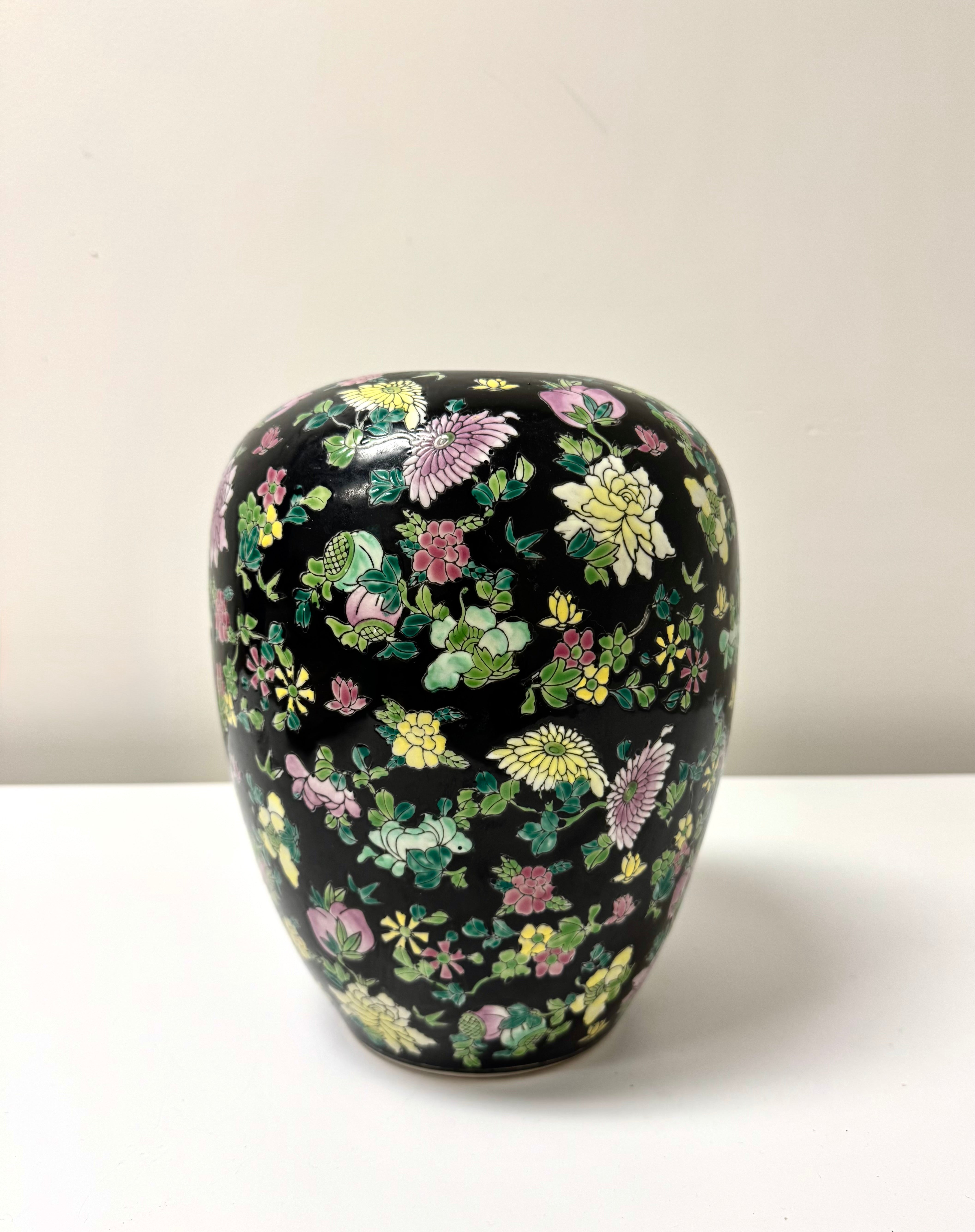 Black Floral Vase