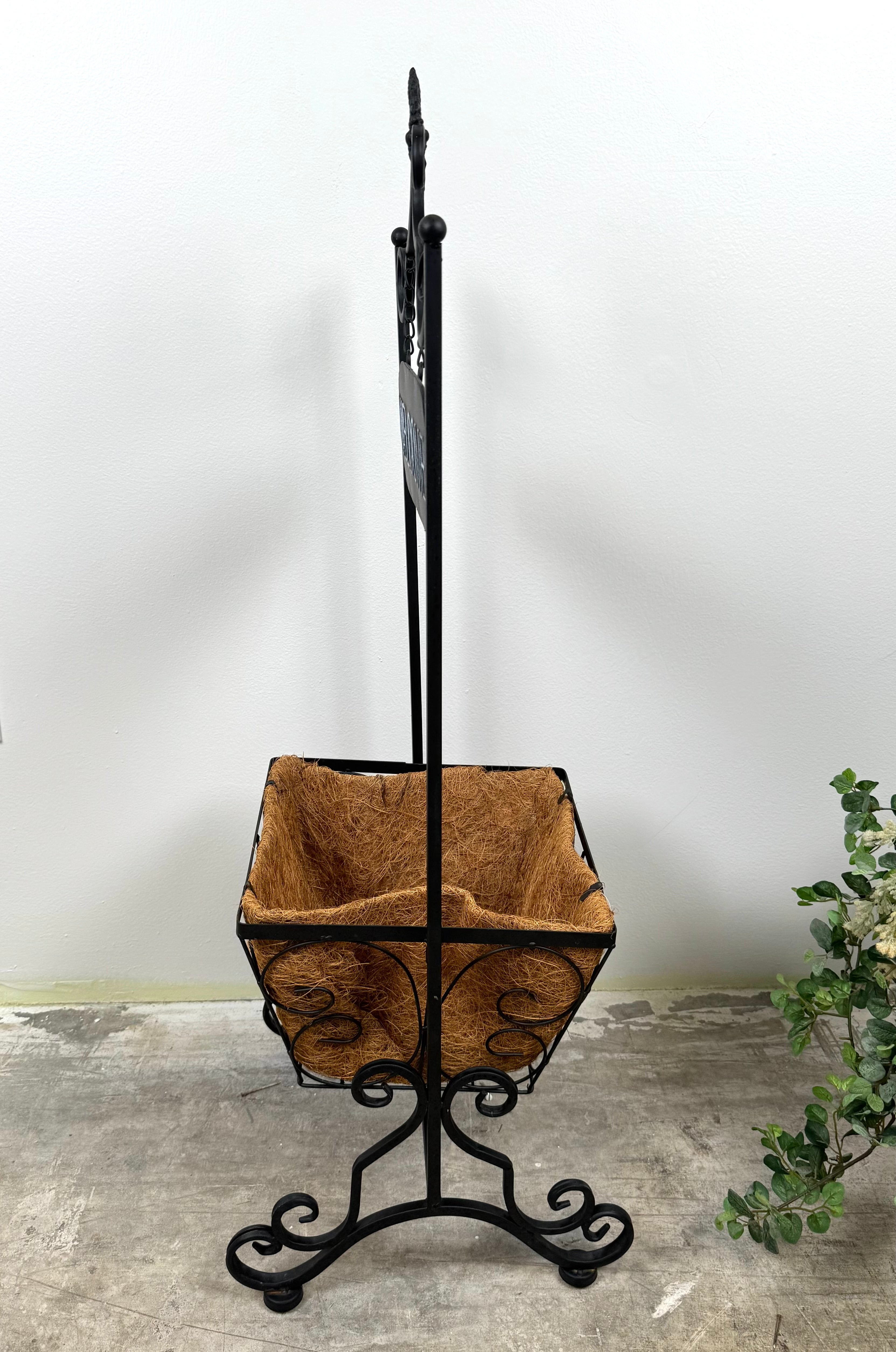 Welcome Stand Planter