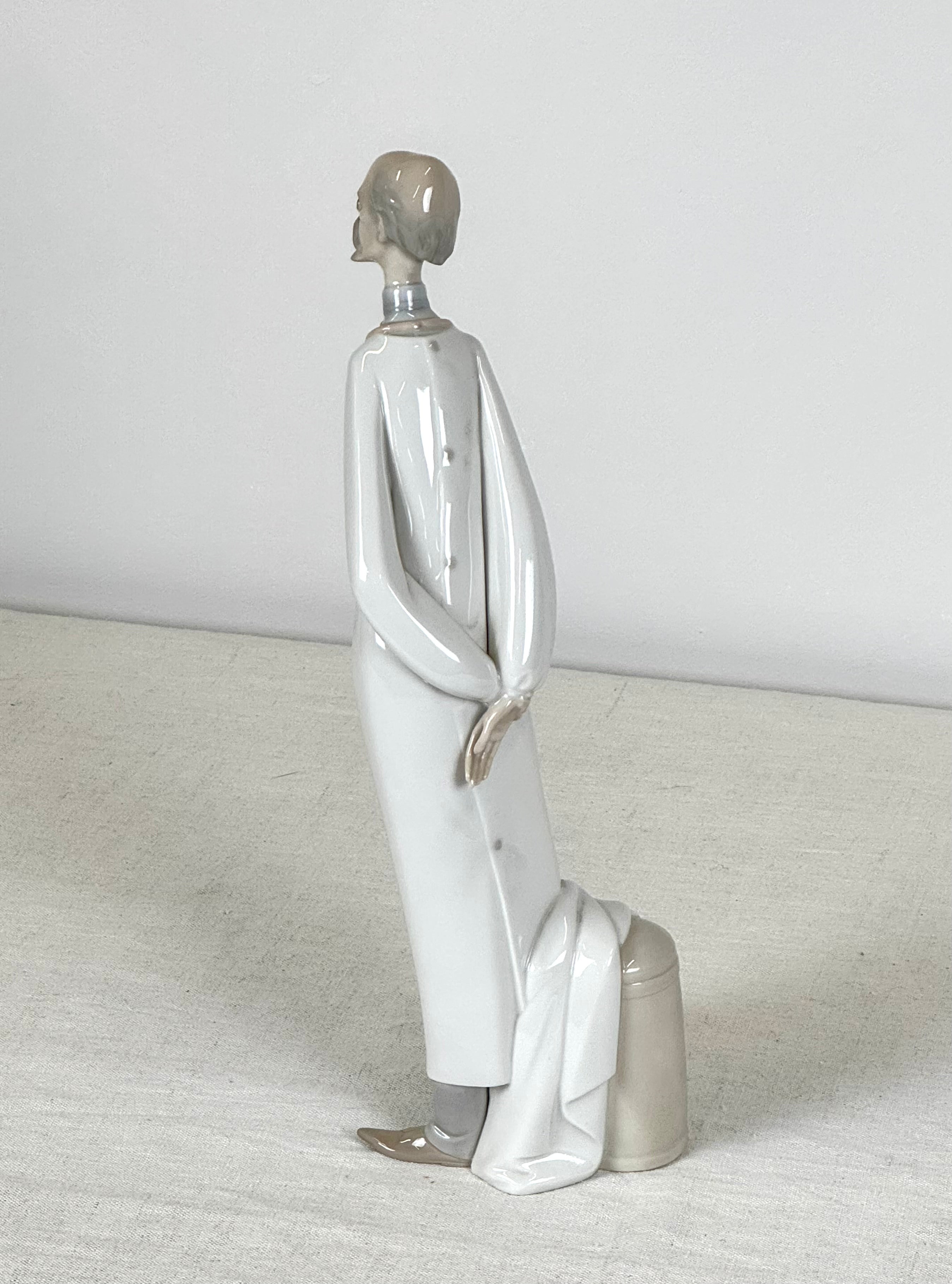 LLADRO 'Medico' Figurine