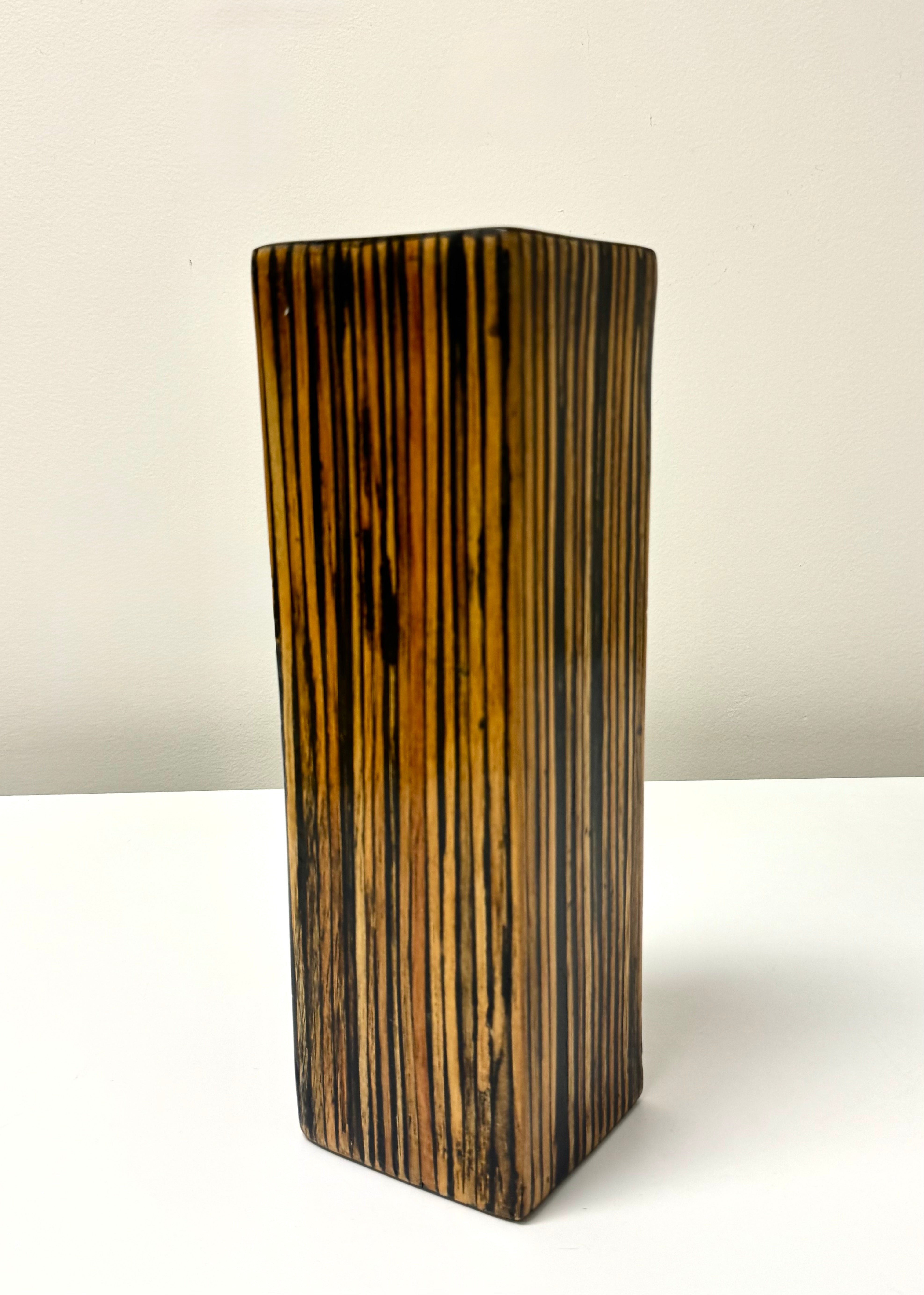 Ebano Vase