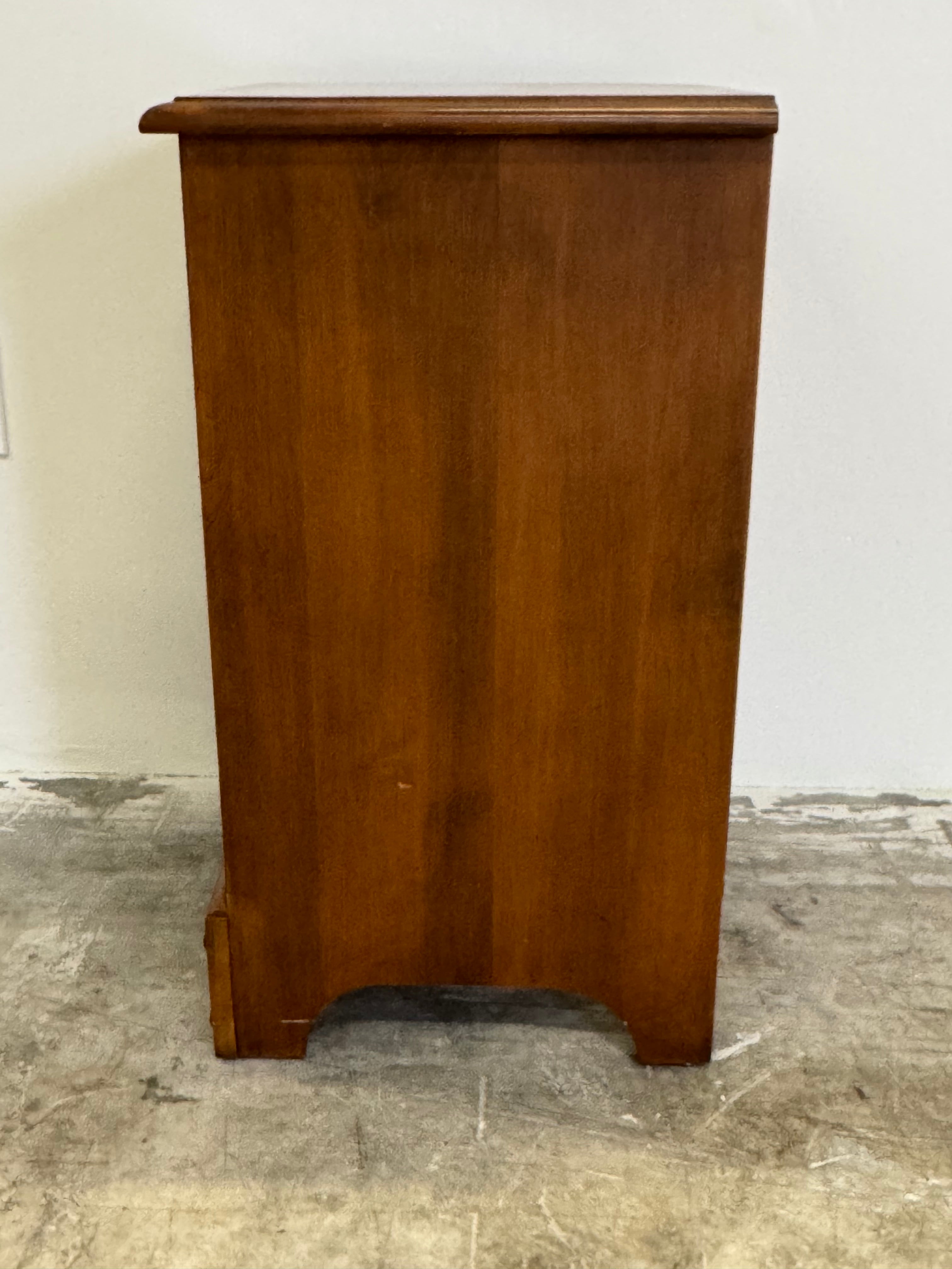 KNECHTEL 'Haddon Hall' Maple Nightstand