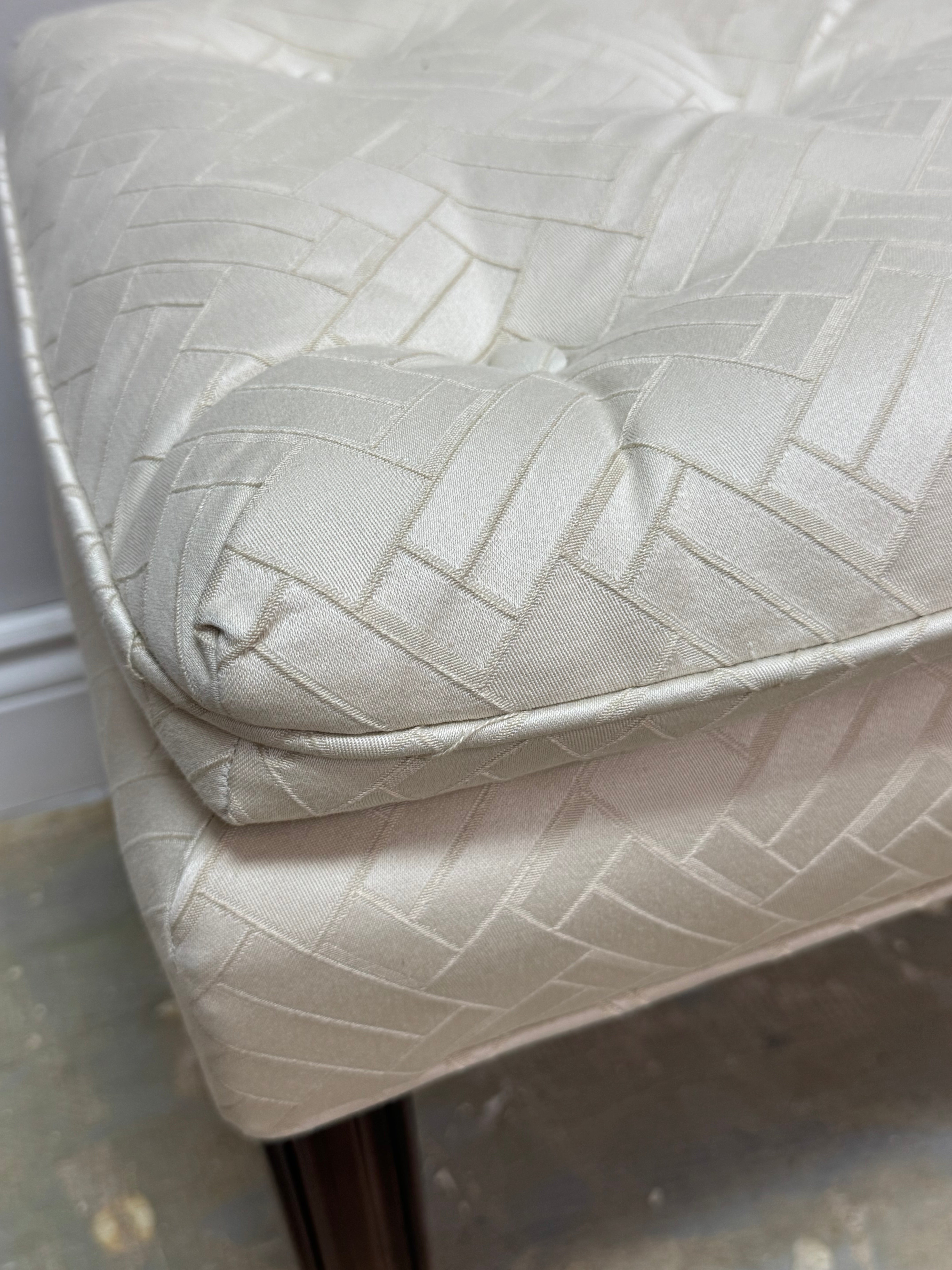 Ivory Button-tufted Bench
