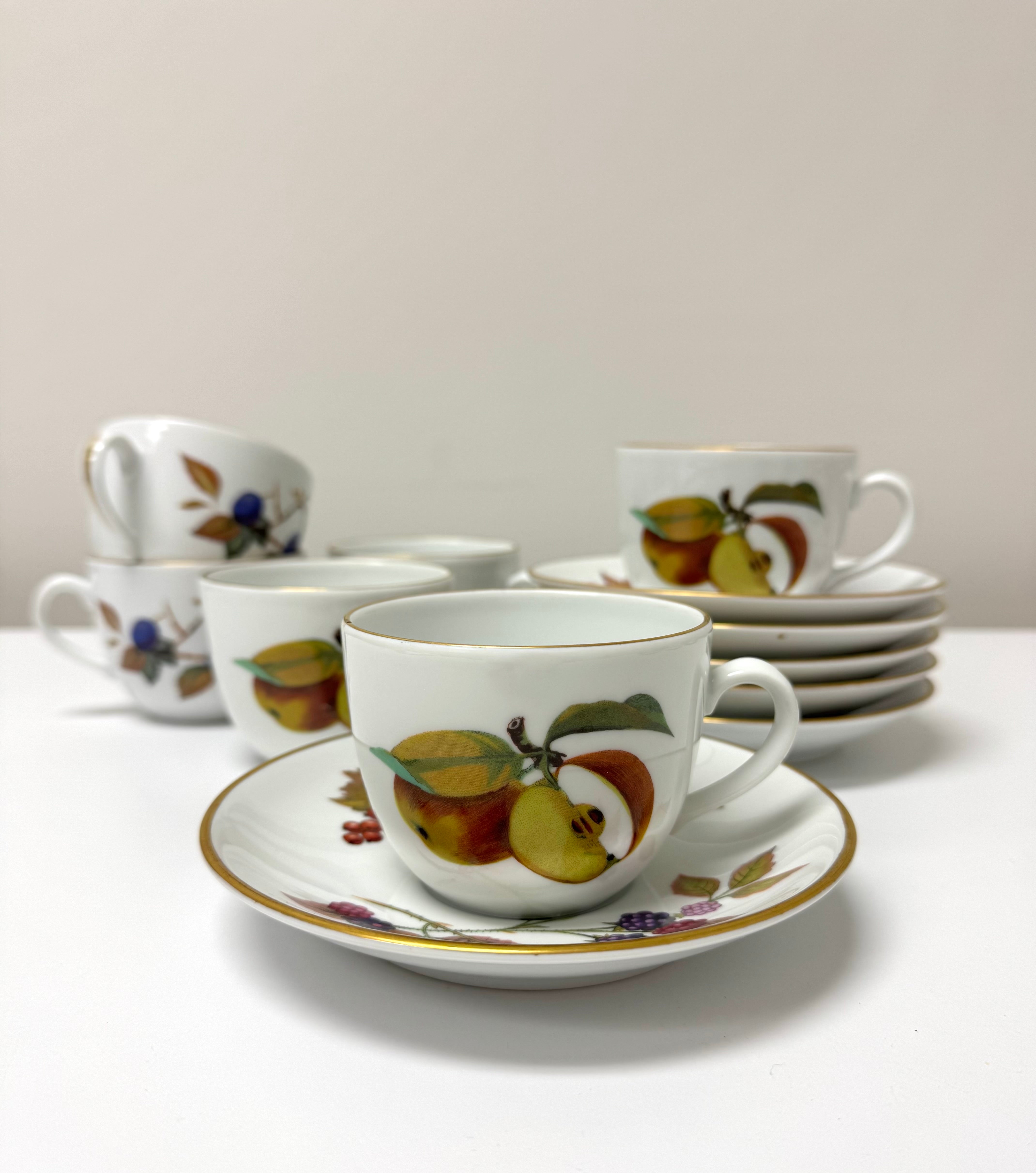 ROYAL WORCESTER 'Evesham' Cups & Saucers Set of 6