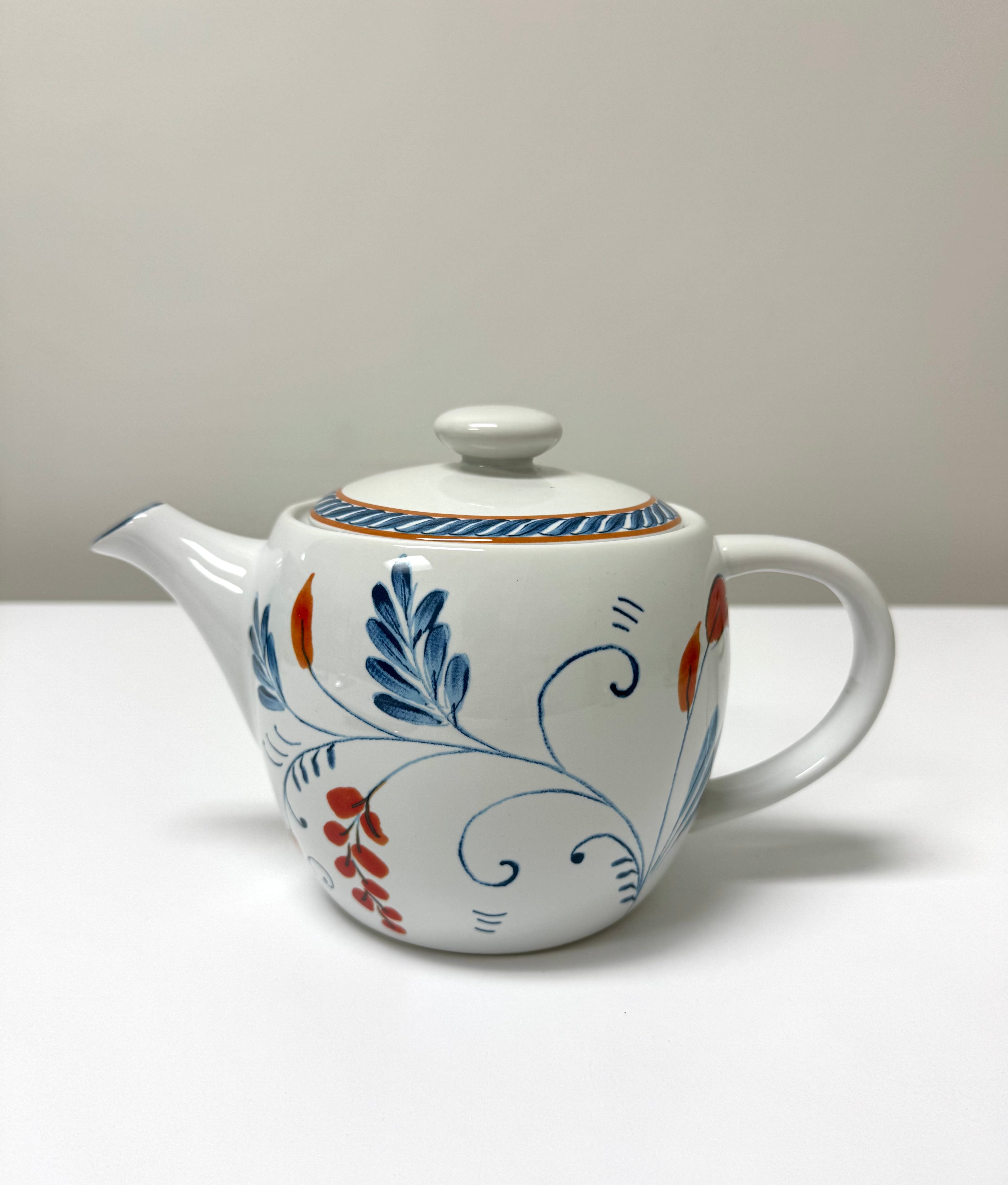 KATHY IRELAND 'Spanish Botanica' Teapot