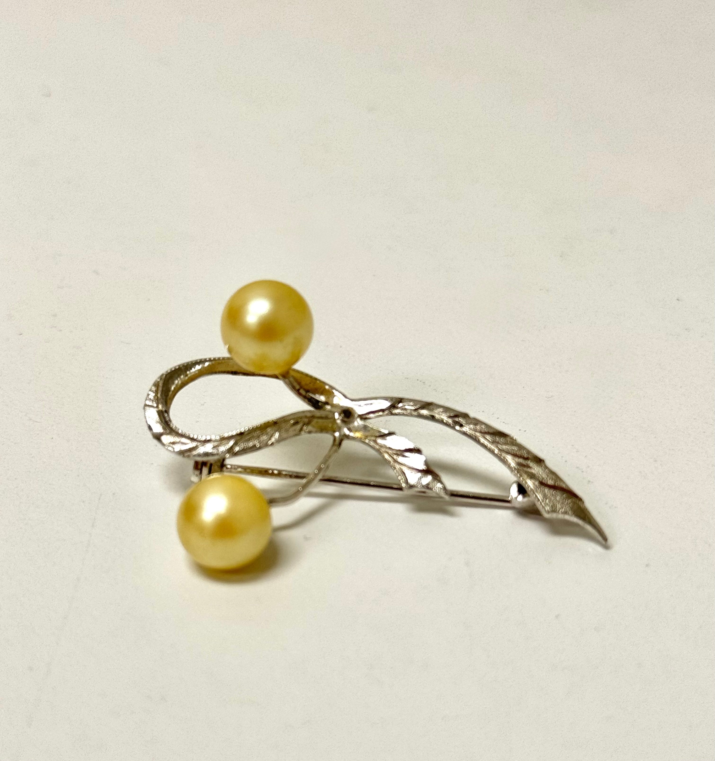Vintage Sterling & Pearls Brooch