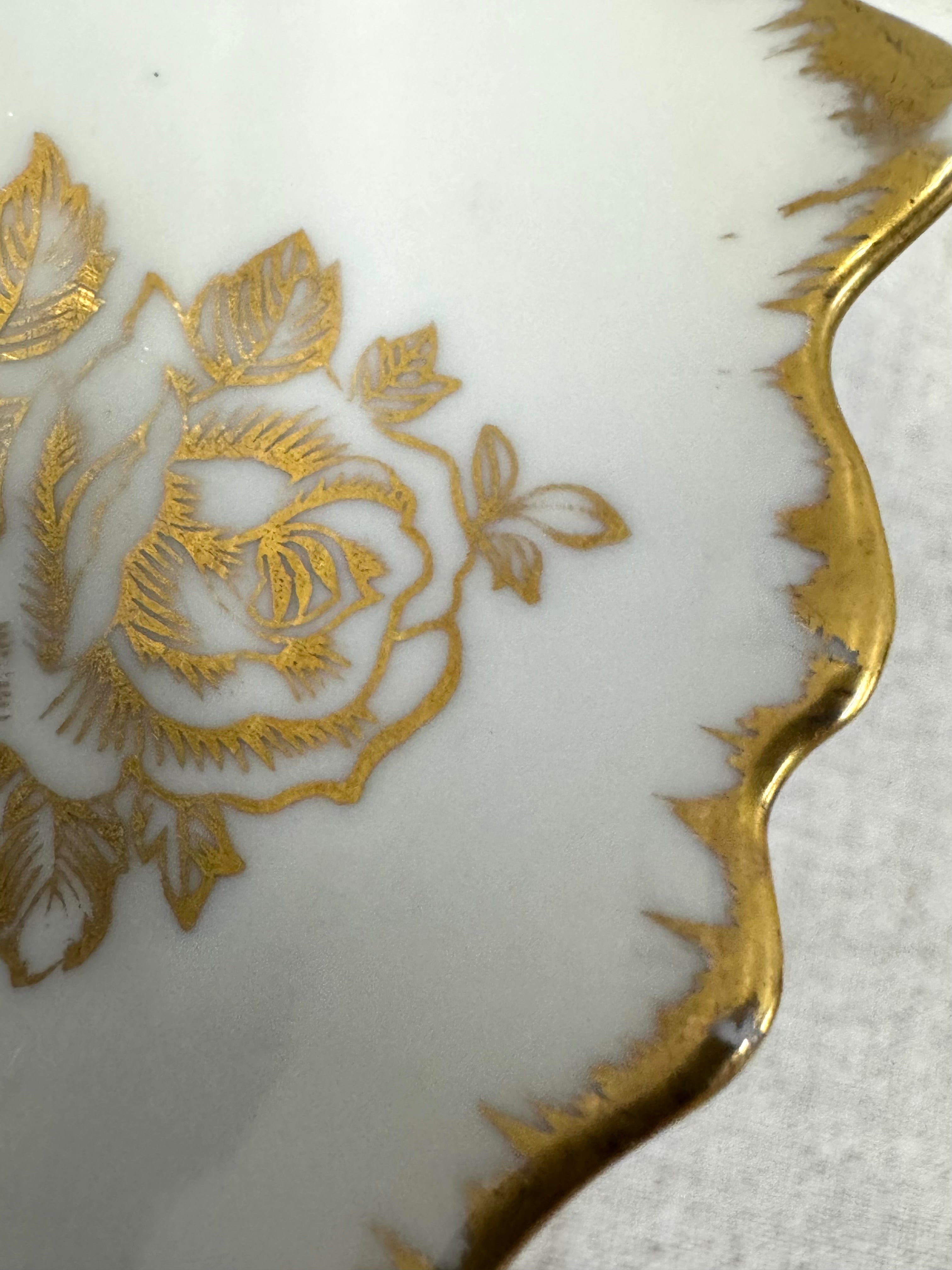 Gold Leaf Pedestal Dish