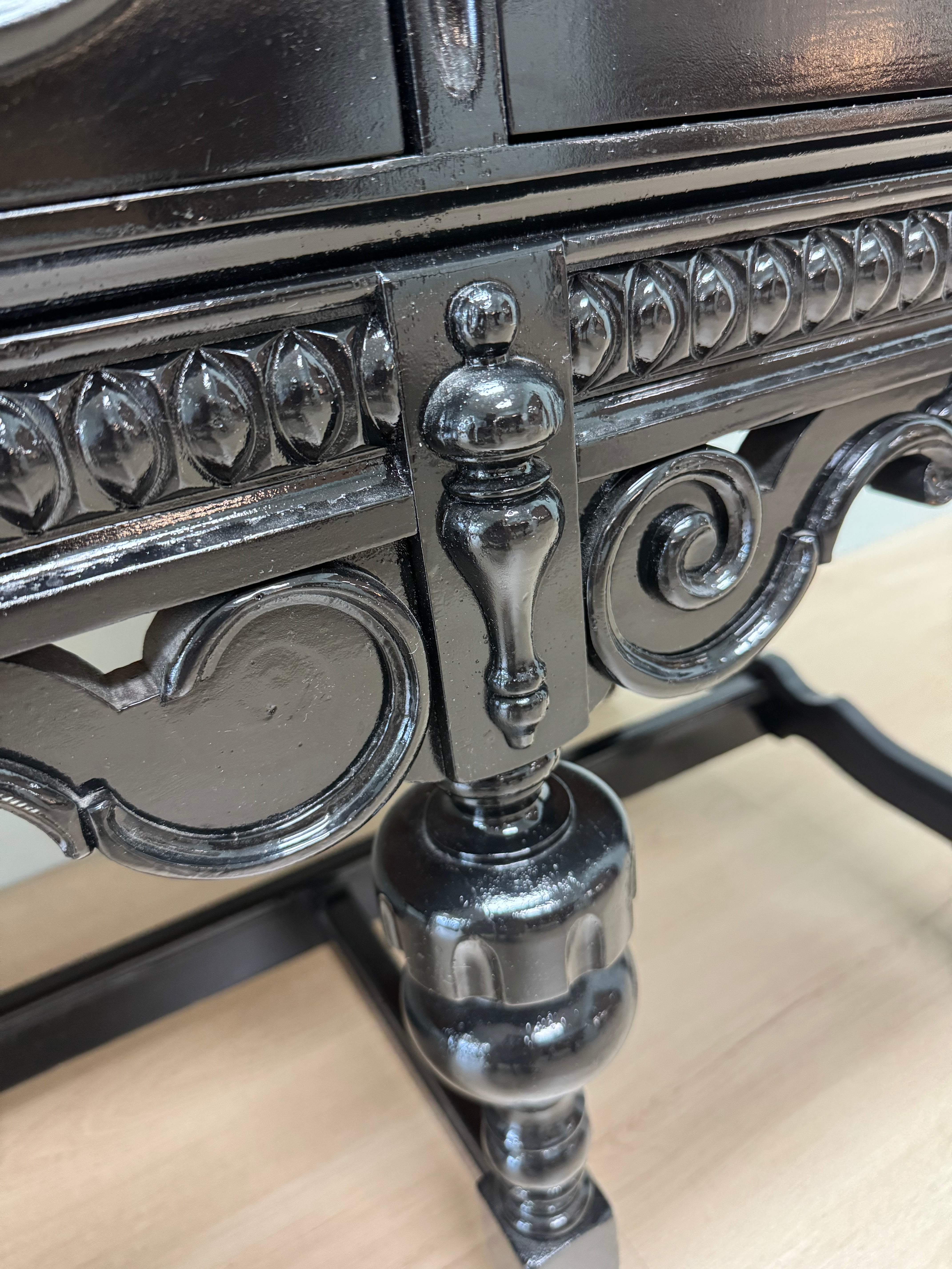 Vintage Gloss Black Sideboard with Dark Wood Top