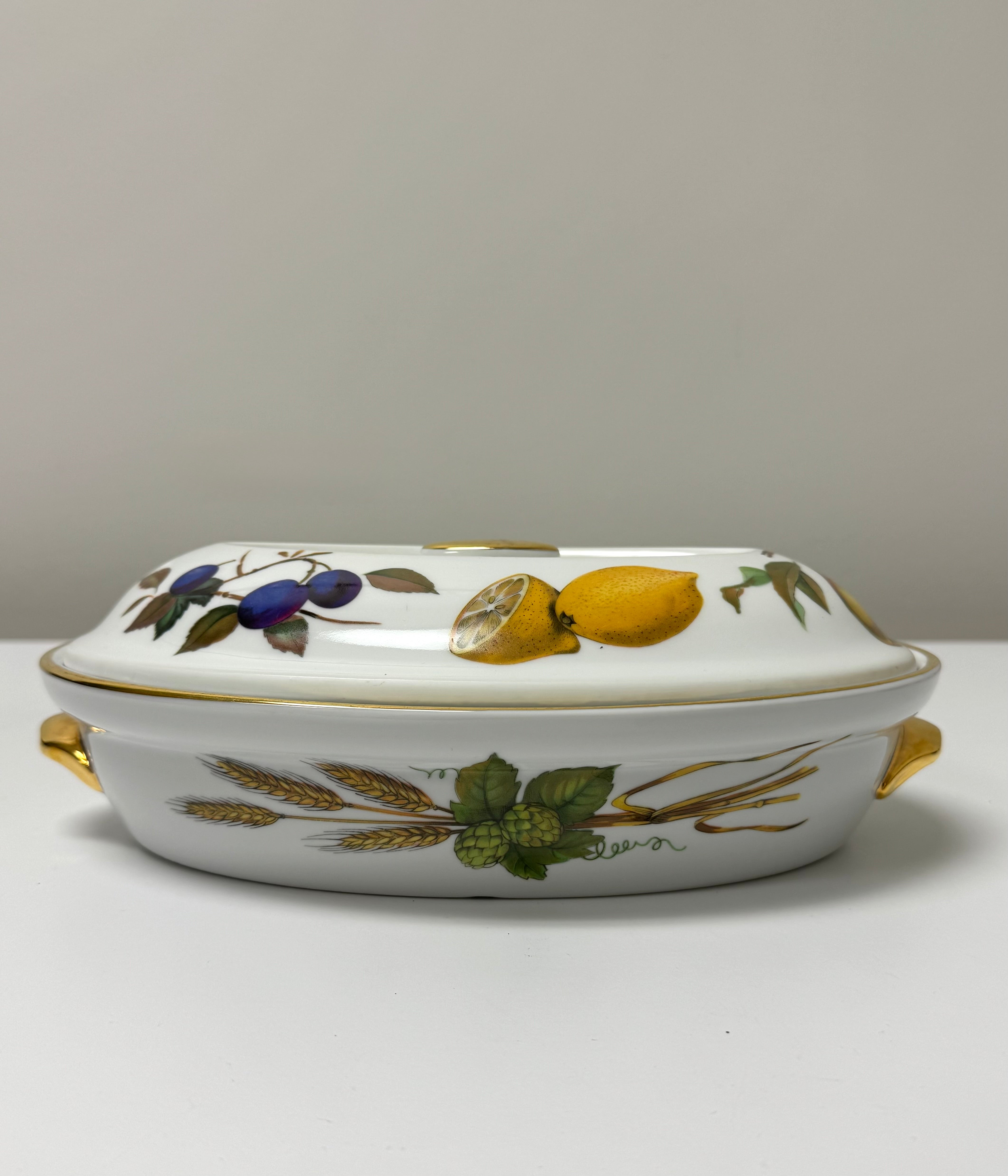 ROYAL WORCESTER 'Evesham Gold' 10" Oval Lidded Bowl