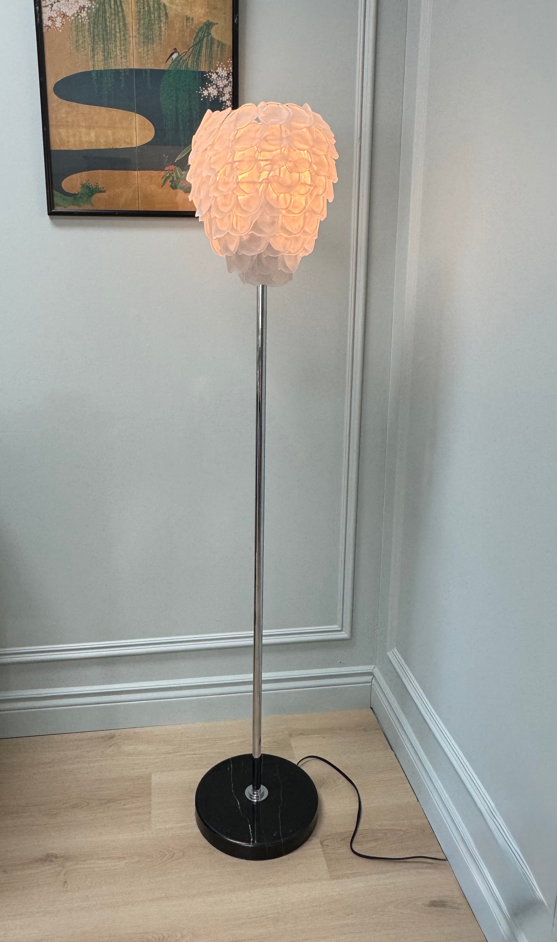 NEW! HALO DESIGN 'Pharoah Petals' Floor Lamp