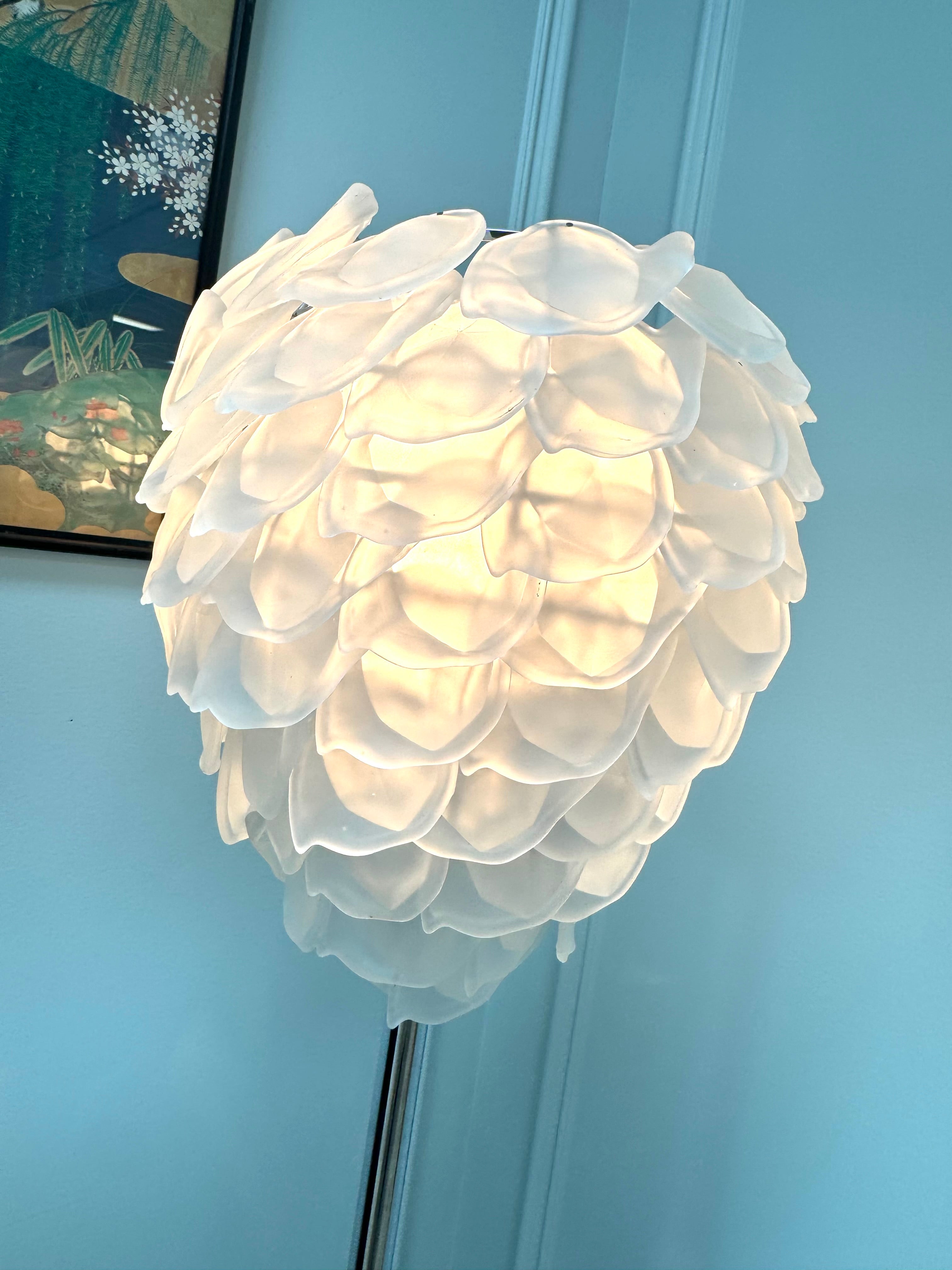 NEW! HALO DESIGN 'Pharoah Petals' Floor Lamp